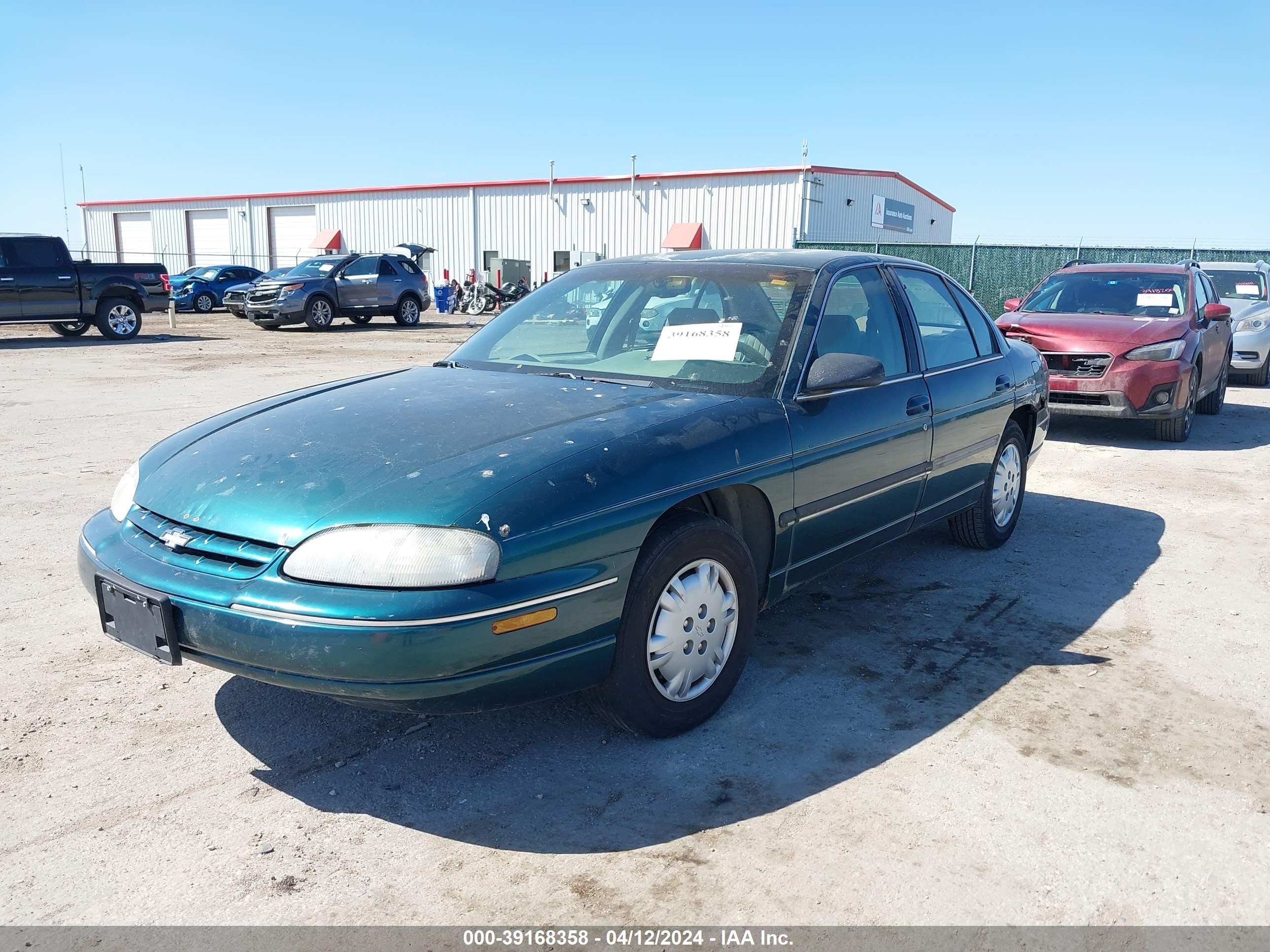 Photo 1 VIN: 2G1WL52J1Y1293694 - CHEVROLET LUMINA 