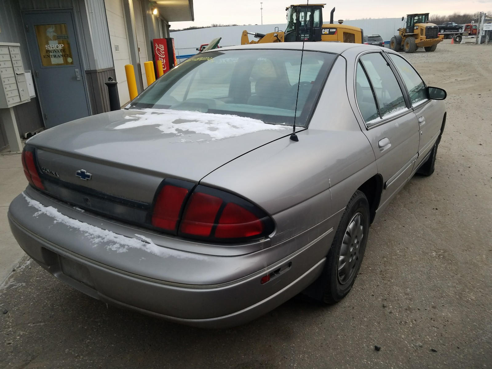 Photo 3 VIN: 2G1WL52M0V1108458 - CHEVROLET LUMINA BAS 