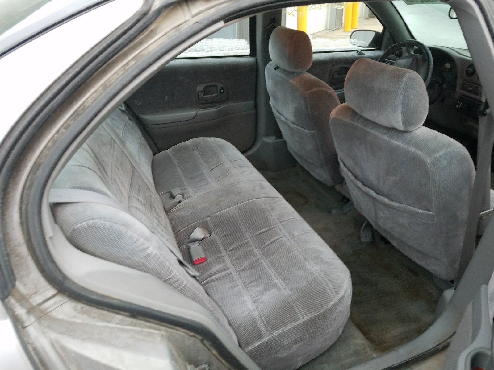 Photo 5 VIN: 2G1WL52M0V1108458 - CHEVROLET LUMINA BAS 