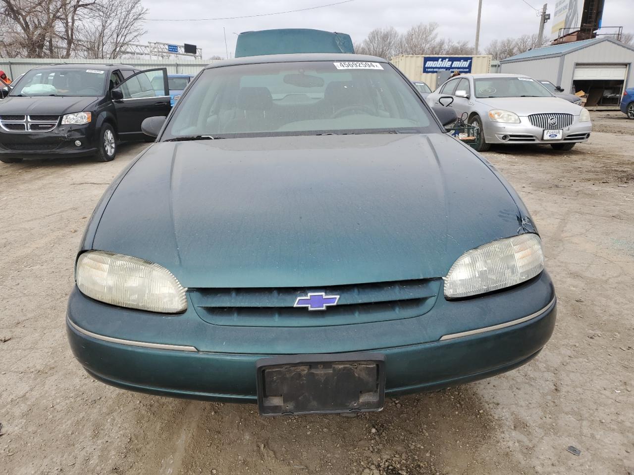 Photo 4 VIN: 2G1WL52M0V9138027 - CHEVROLET LUMINA 