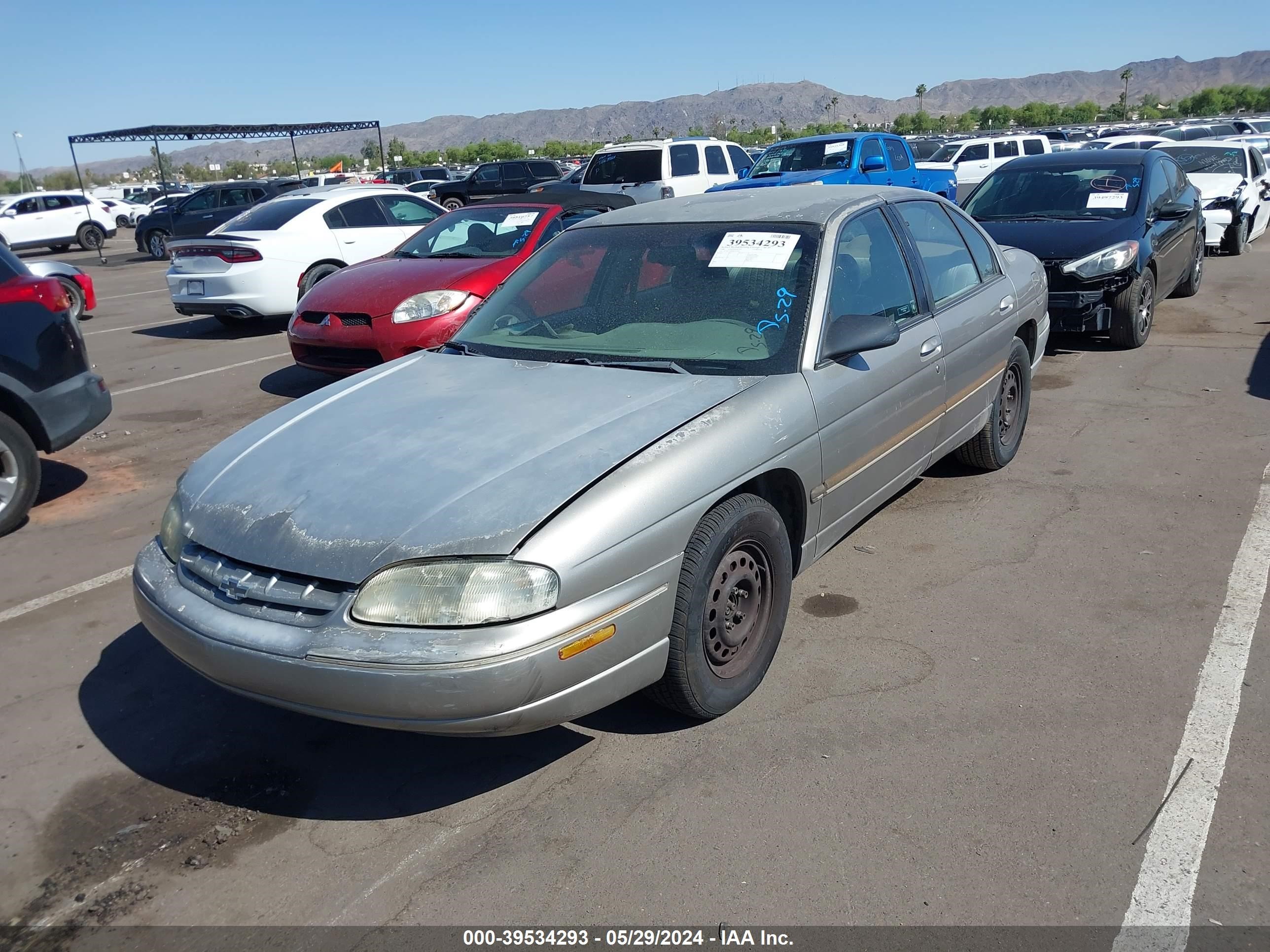 Photo 1 VIN: 2G1WL52M0W9270545 - CHEVROLET LUMINA 