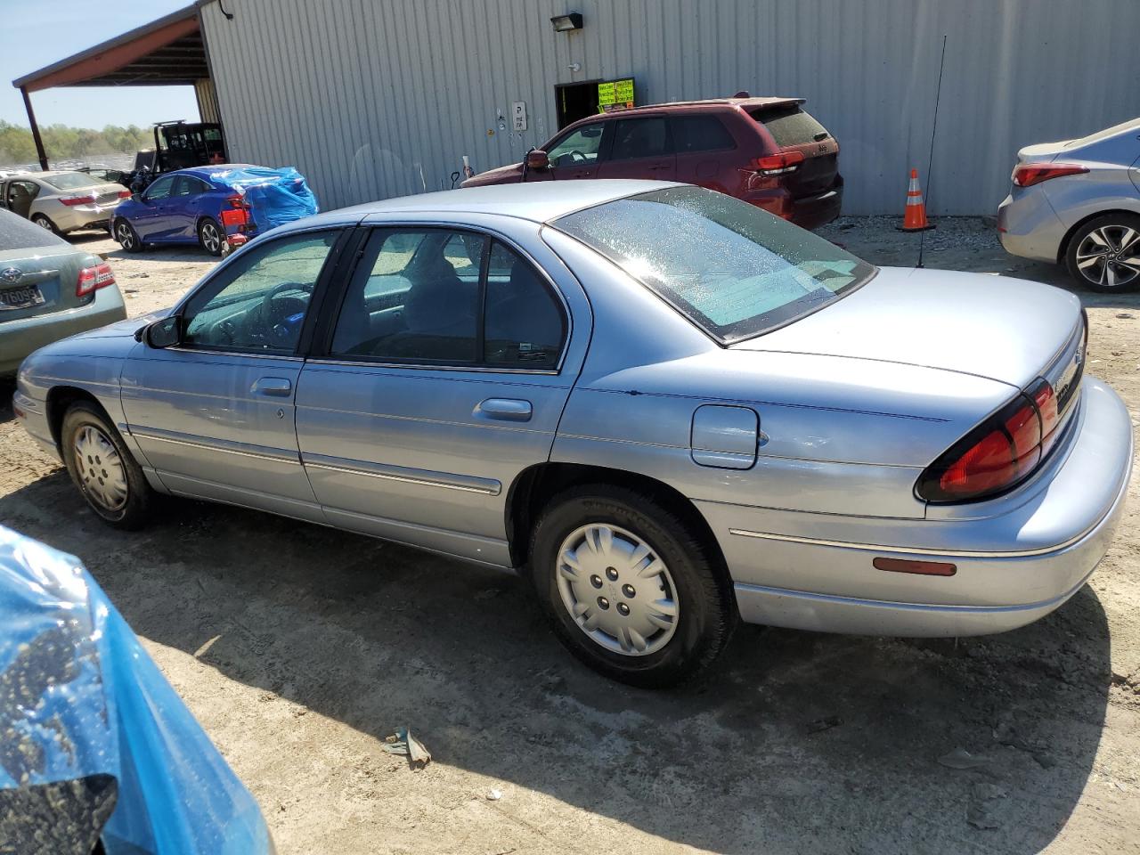 Photo 1 VIN: 2G1WL52M2V1121650 - CHEVROLET LUMINA 