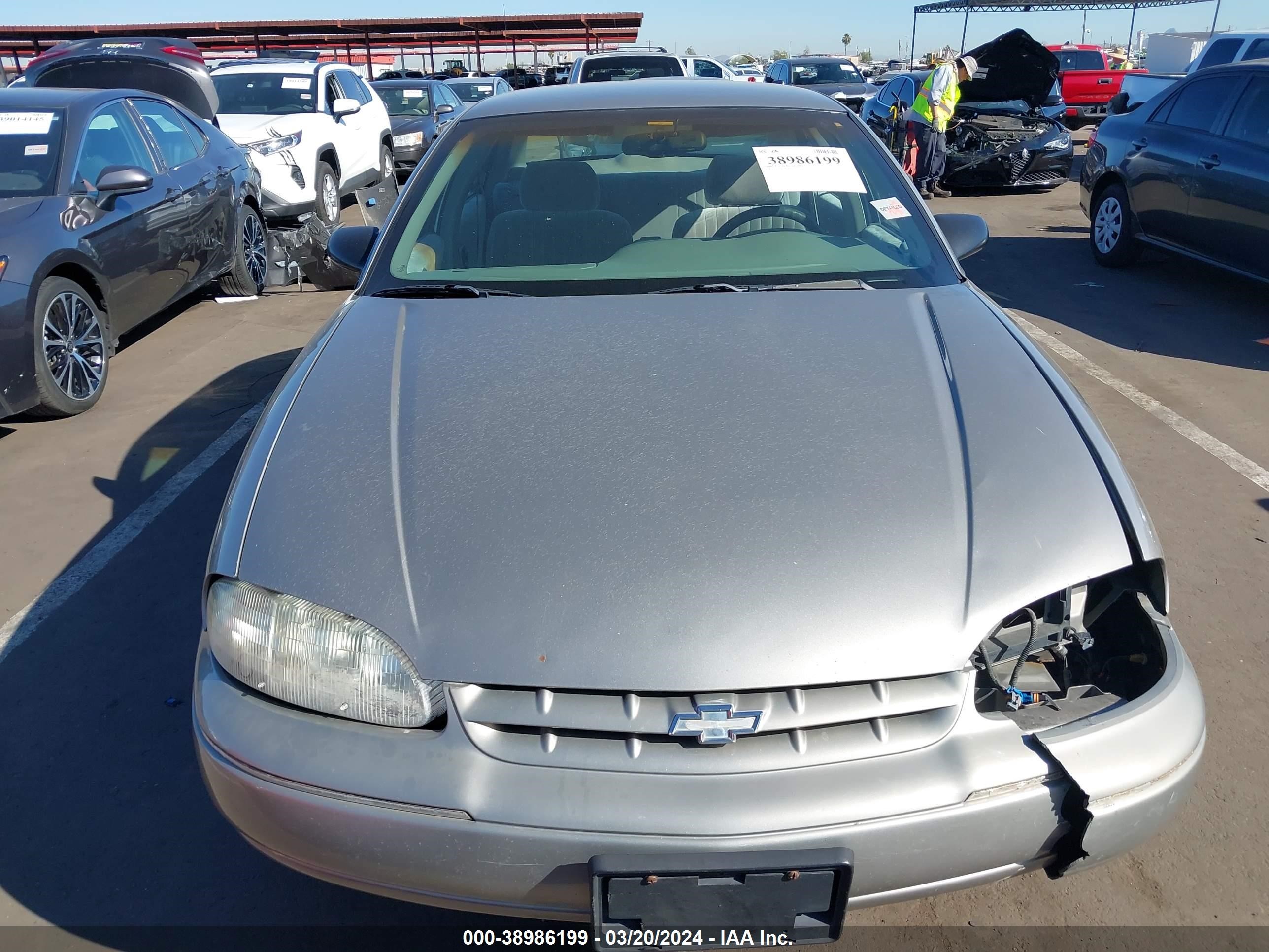 Photo 11 VIN: 2G1WL52M2X9161683 - CHEVROLET LUMINA 