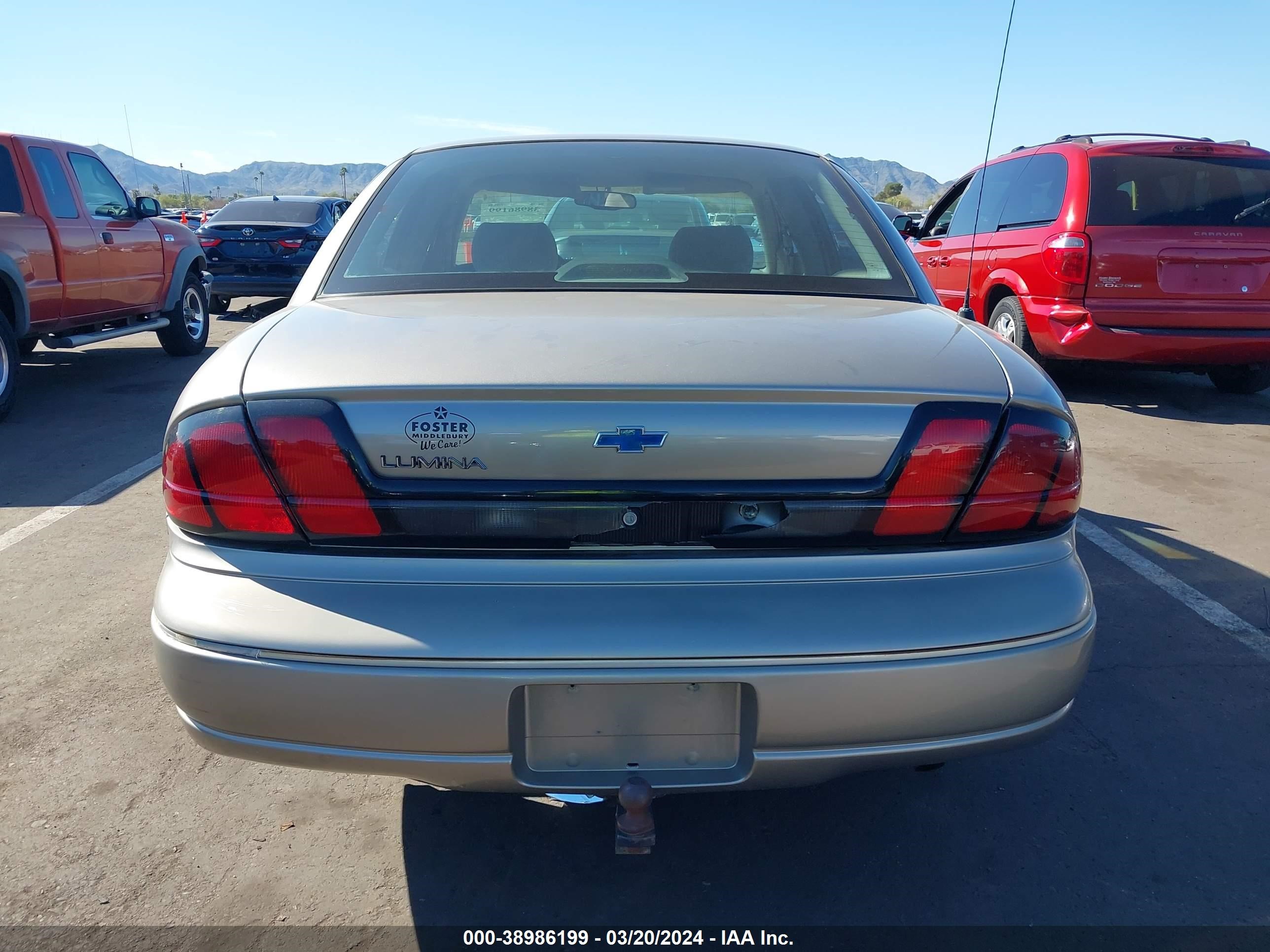 Photo 15 VIN: 2G1WL52M2X9161683 - CHEVROLET LUMINA 