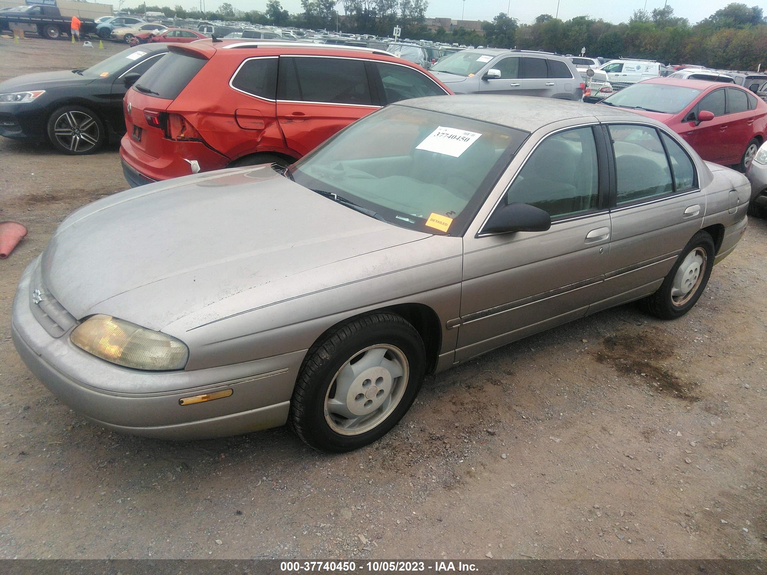 Photo 1 VIN: 2G1WL52M4W9137223 - CHEVROLET LUMINA 