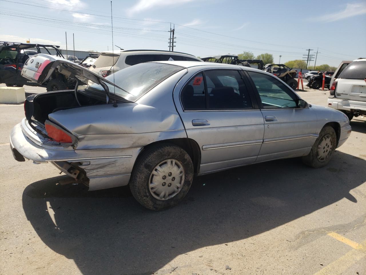 Photo 2 VIN: 2G1WL52M5V1169840 - CHEVROLET LUMINA 