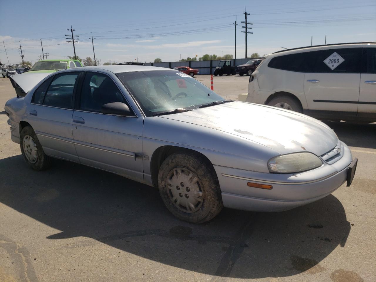 Photo 3 VIN: 2G1WL52M5V1169840 - CHEVROLET LUMINA 