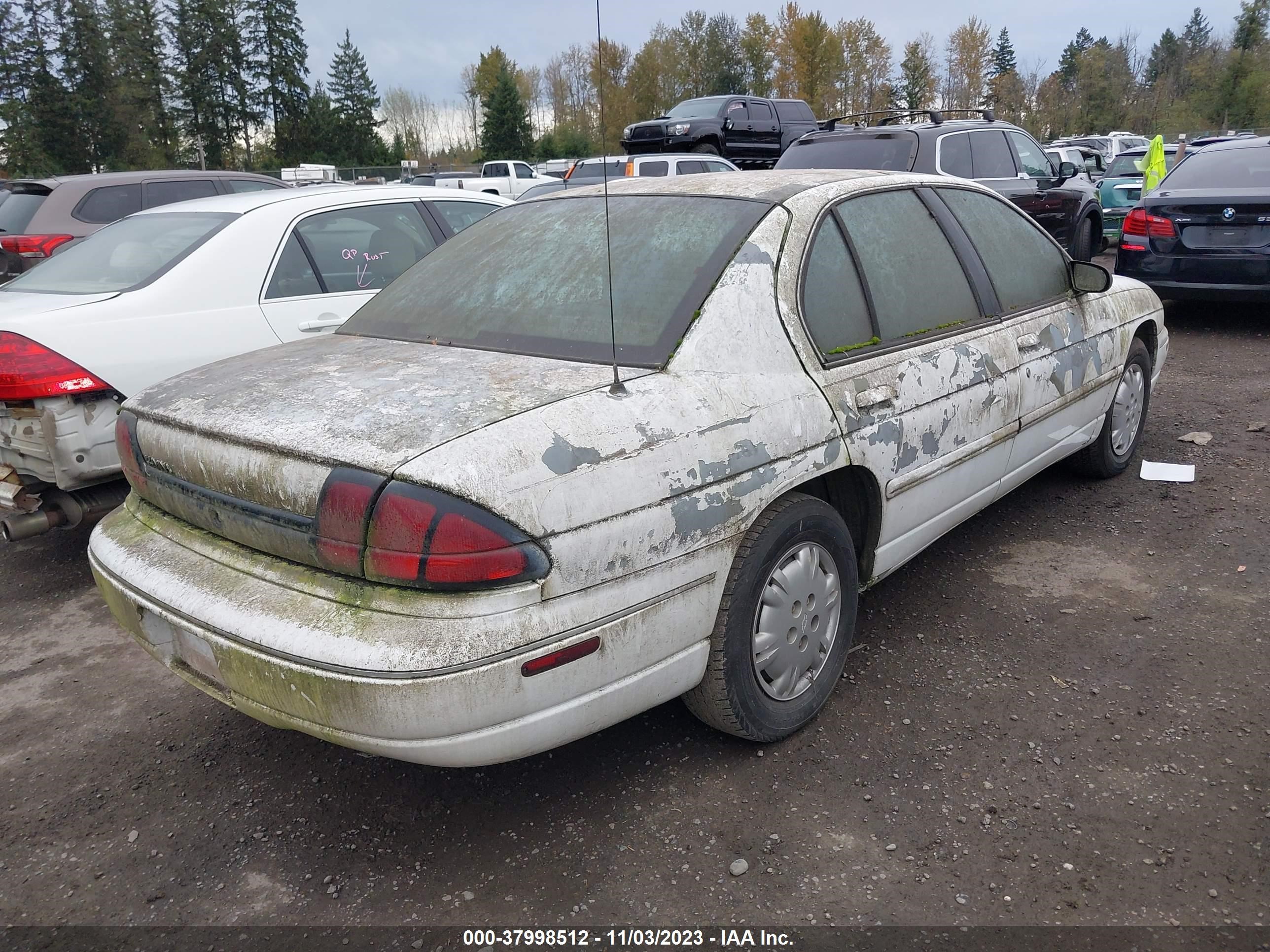 Photo 3 VIN: 2G1WL52M6V1169068 - CHEVROLET LUMINA 