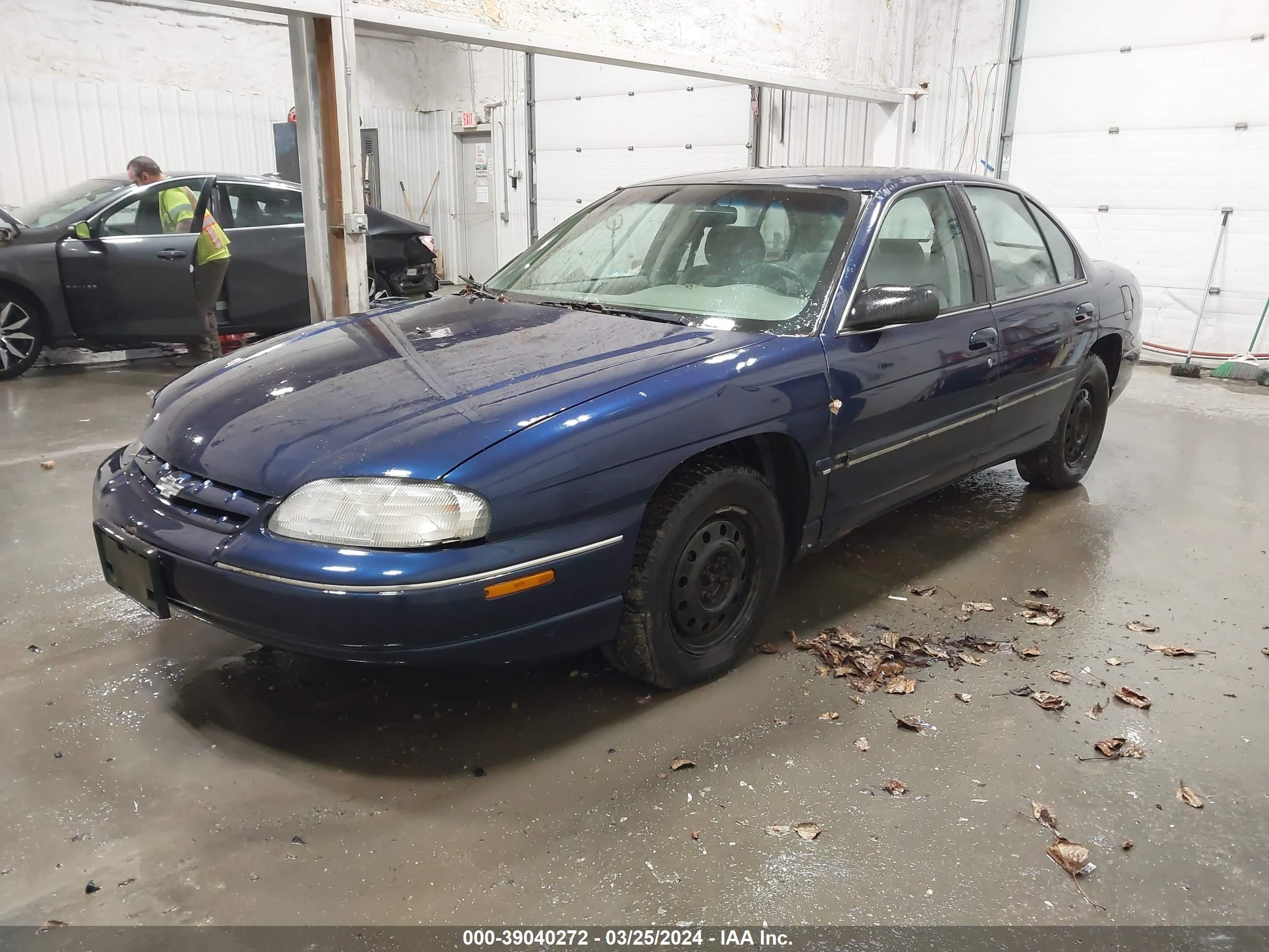 Photo 1 VIN: 2G1WL52M9W1102515 - CHEVROLET LUMINA 