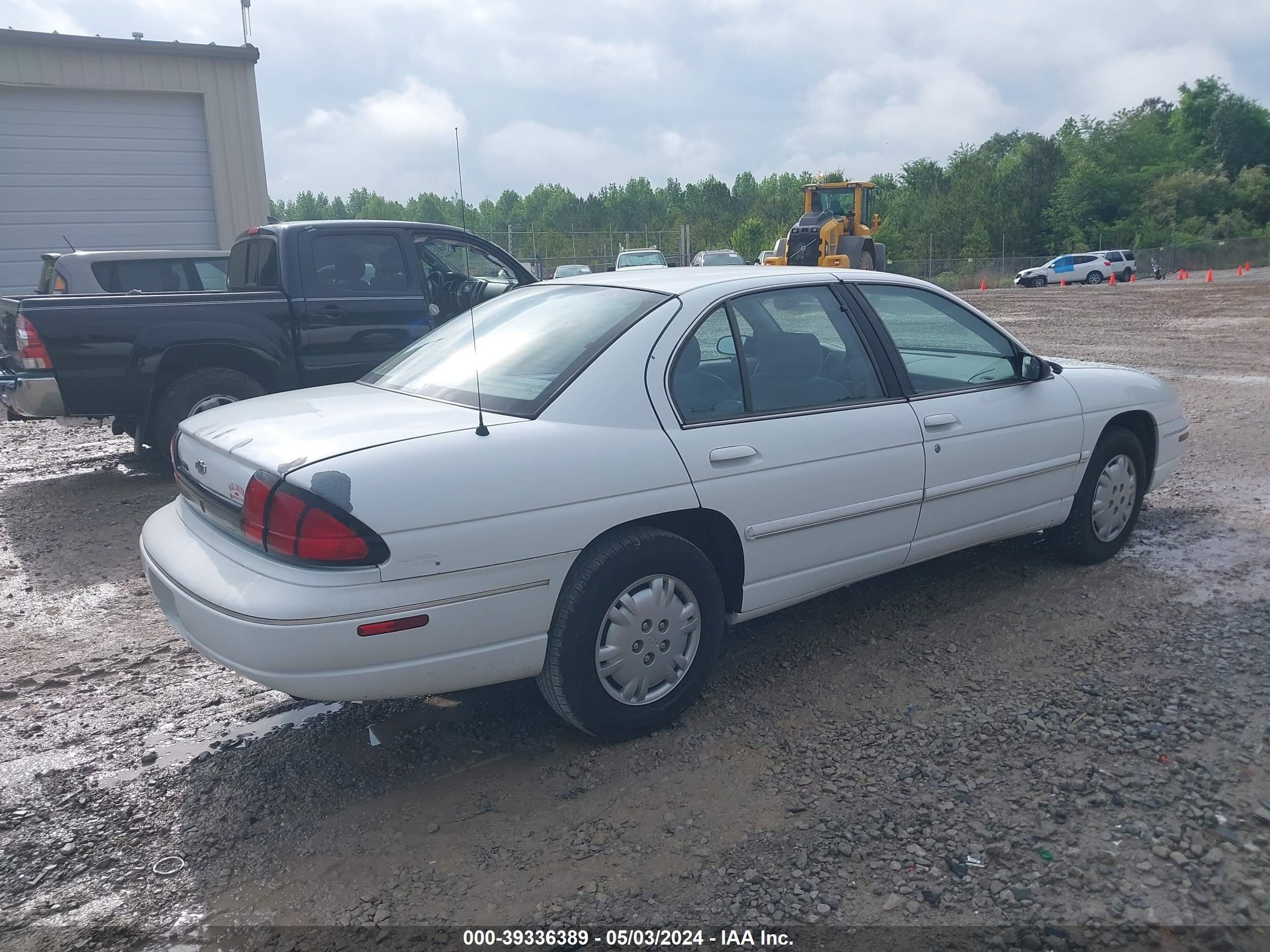 Photo 3 VIN: 2G1WL52MXT1194827 - CHEVROLET LUMINA 