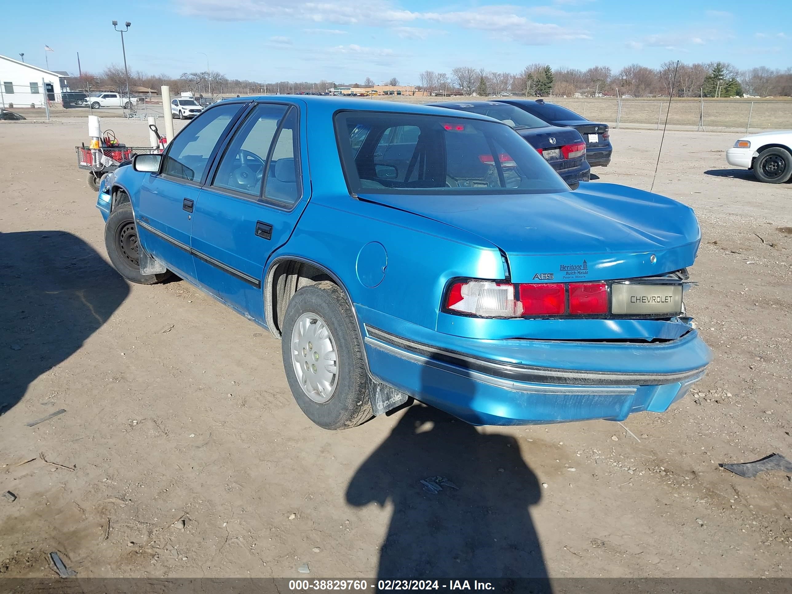 Photo 2 VIN: 2G1WL54T1N1140923 - CHEVROLET LUMINA 