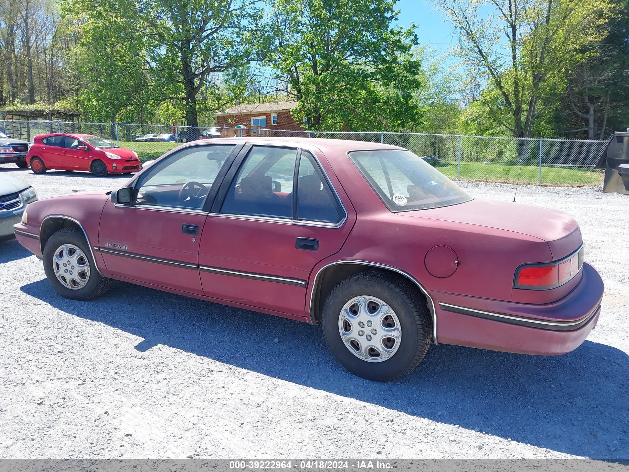 Photo 5 VIN: 2G1WL54T4L9271388 - CHEVROLET LUMINA 