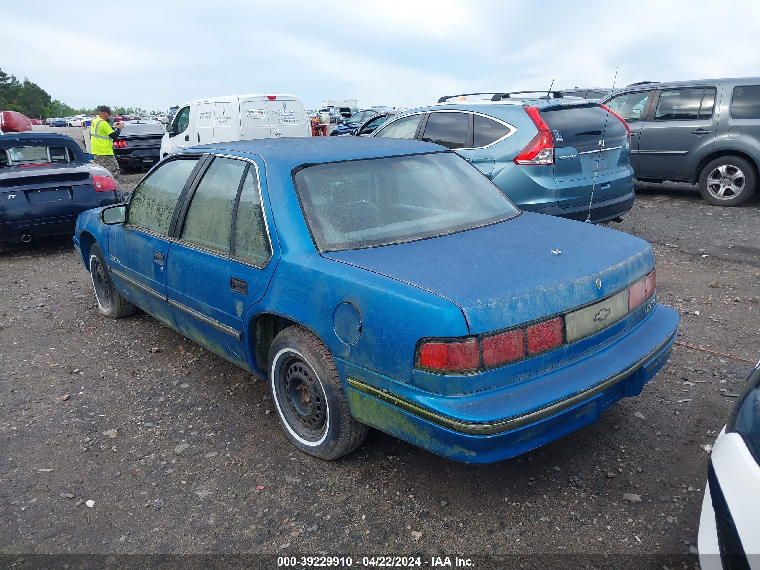 Photo 2 VIN: 2G1WL54T8P1105508 - CHEVROLET LUMINA 