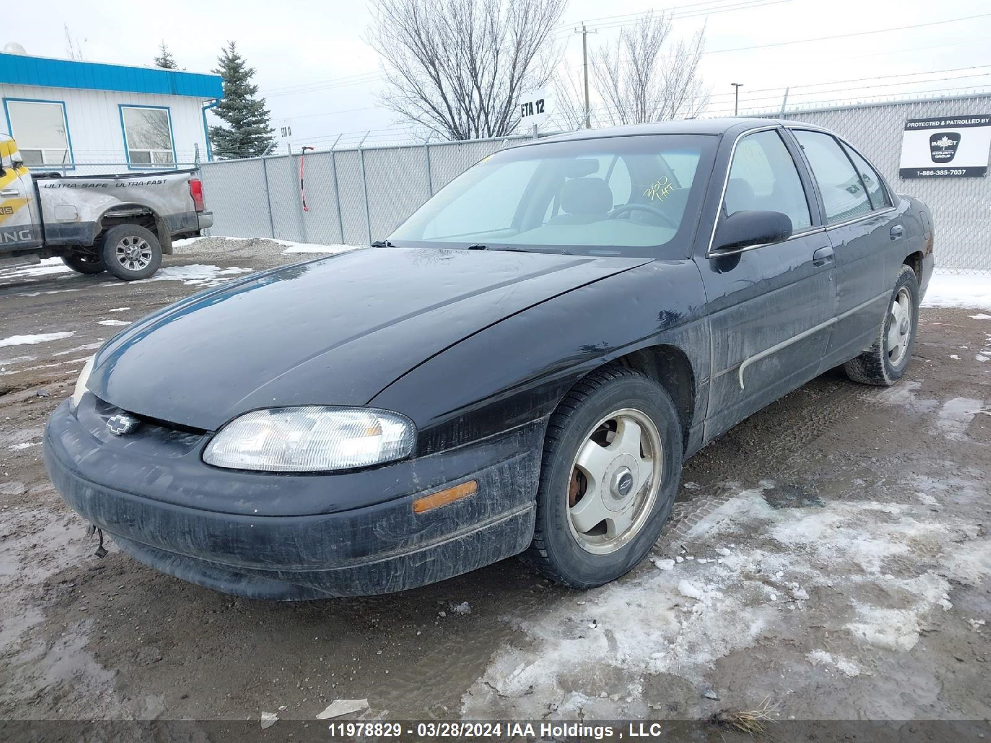 Photo 1 VIN: 2G1WN52K7X9262761 - CHEVROLET LUMINA 