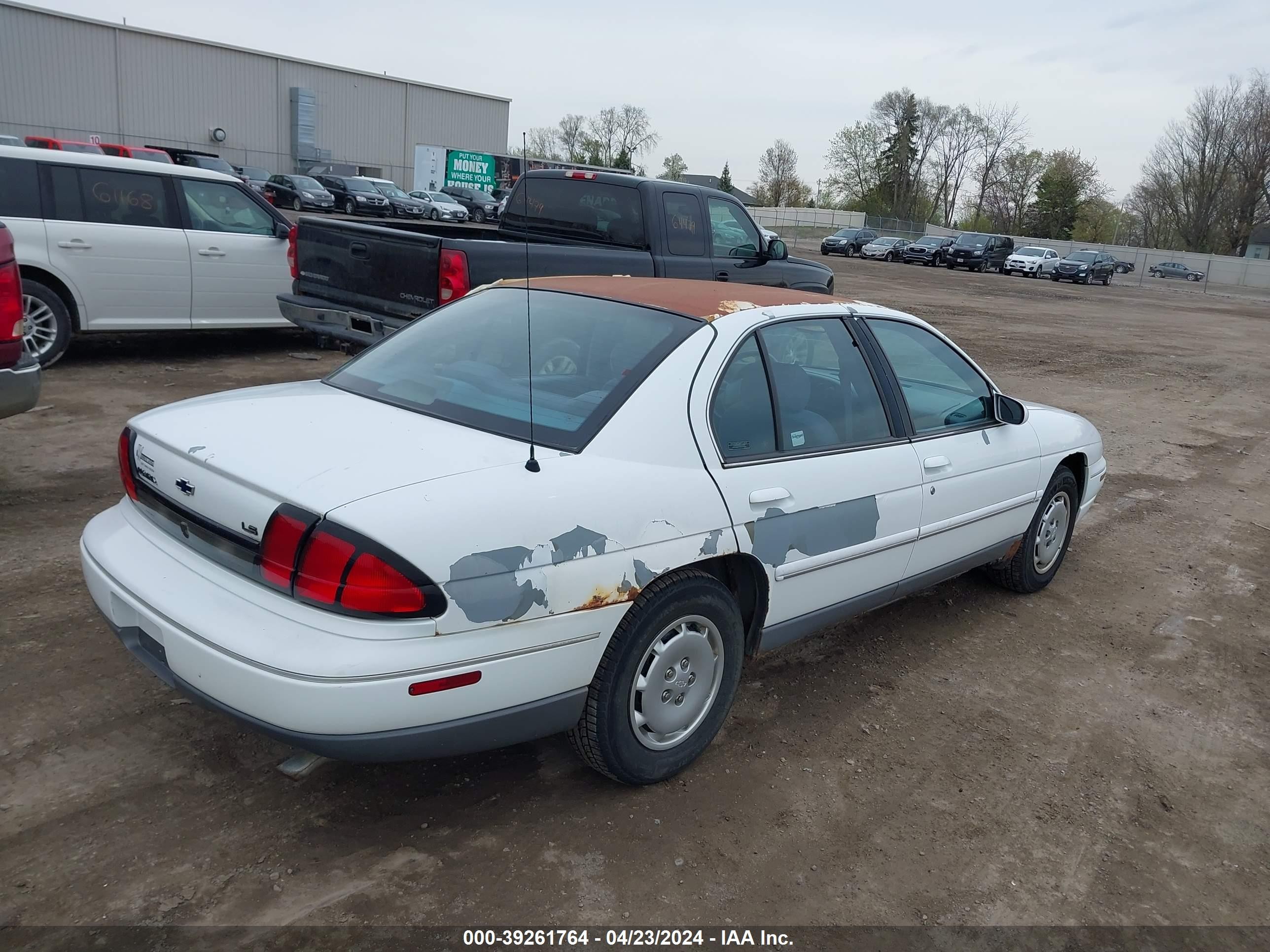 Photo 3 VIN: 2G1WN52M2S1115157 - CHEVROLET LUMINA 