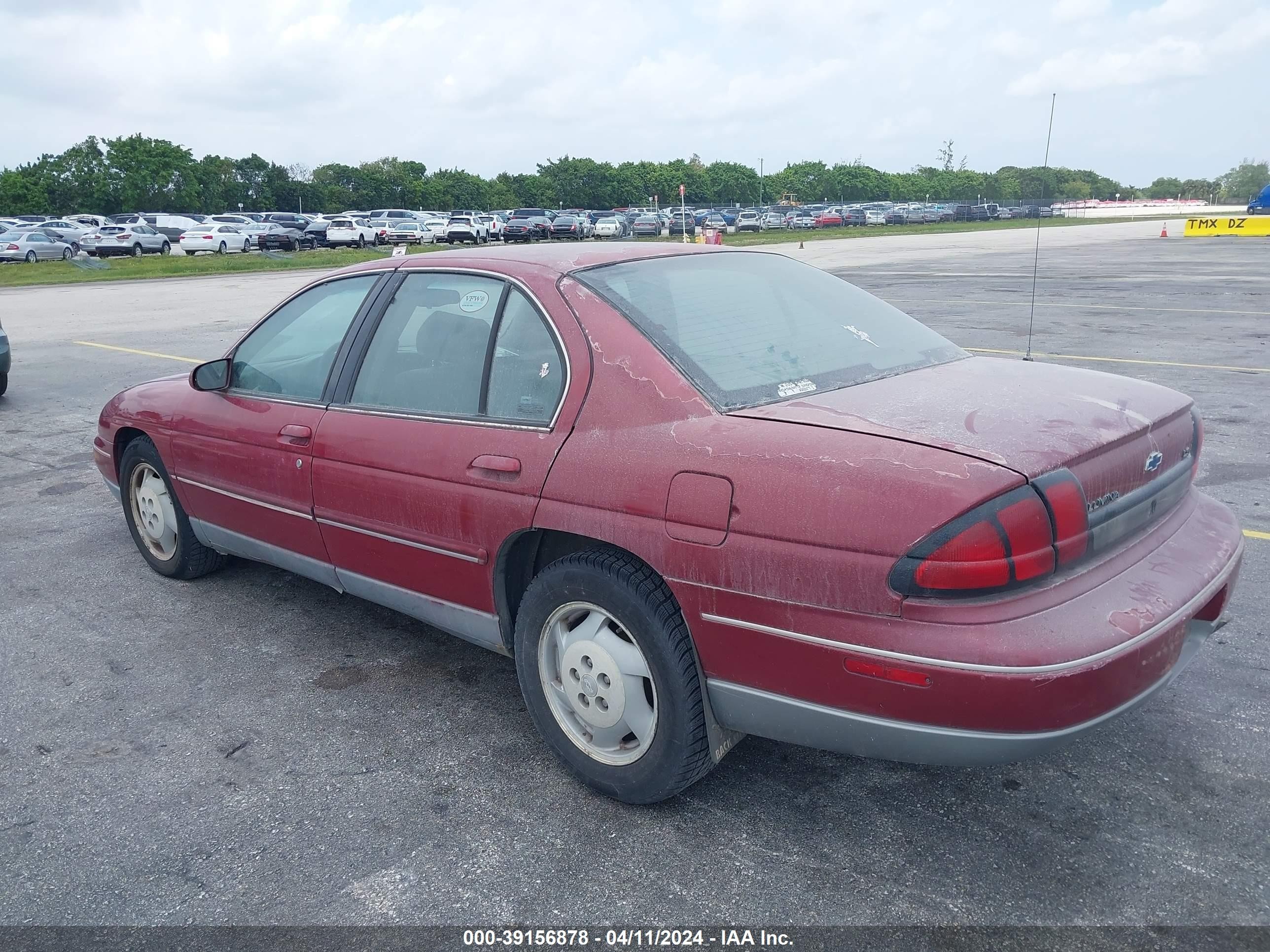 Photo 2 VIN: 2G1WN52M7S9347271 - CHEVROLET LUMINA 