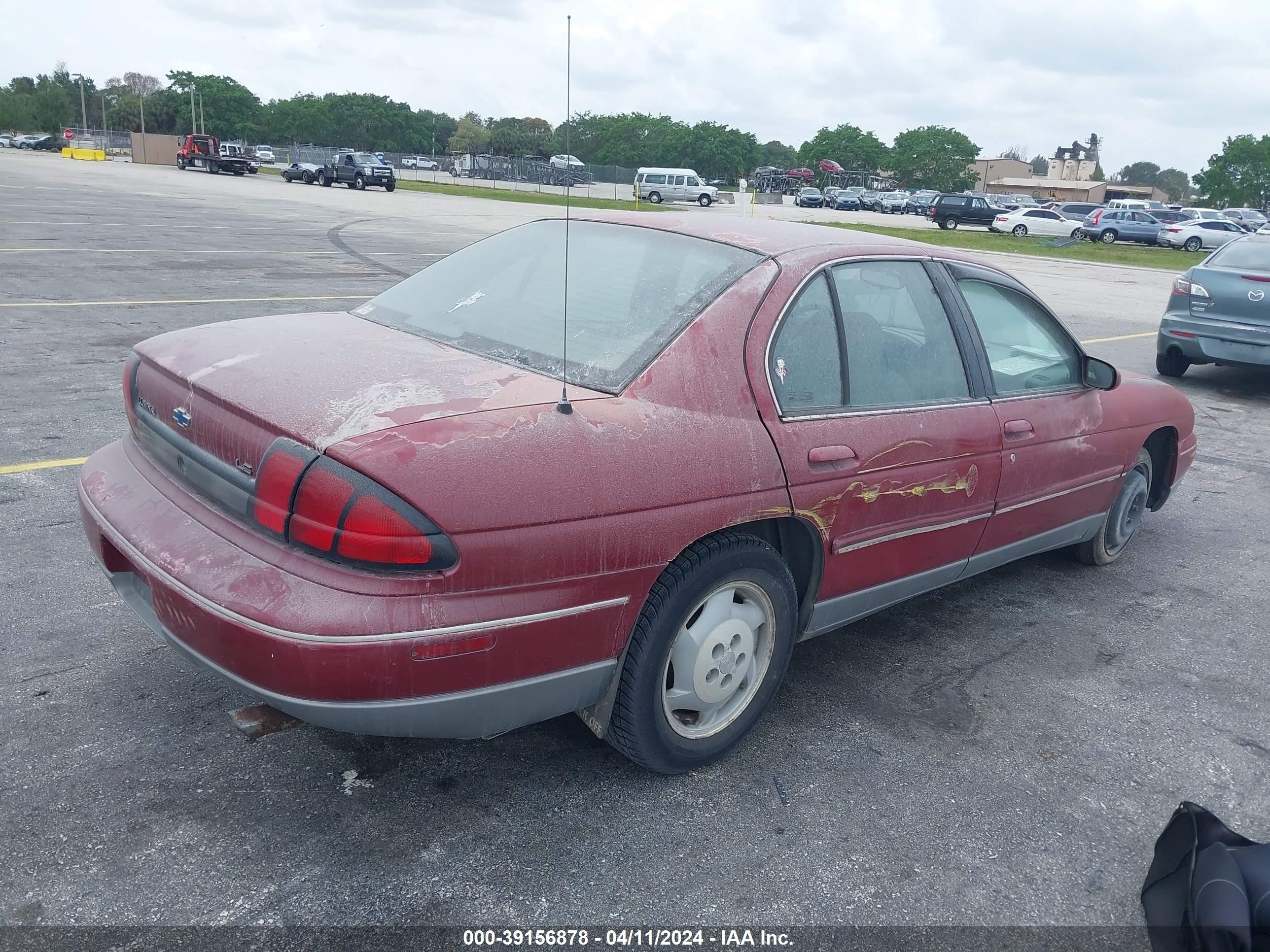 Photo 3 VIN: 2G1WN52M7S9347271 - CHEVROLET LUMINA 