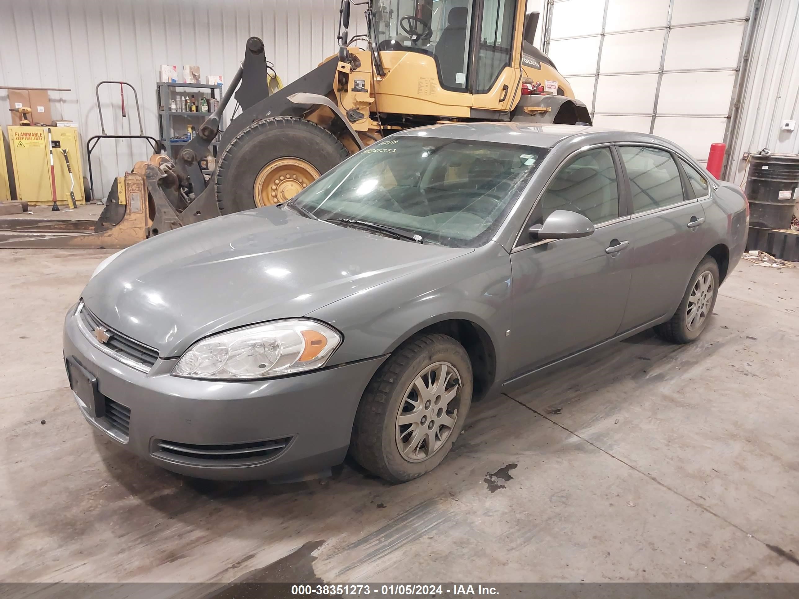 Photo 1 VIN: 2G1WS583981276797 - CHEVROLET IMPALA 