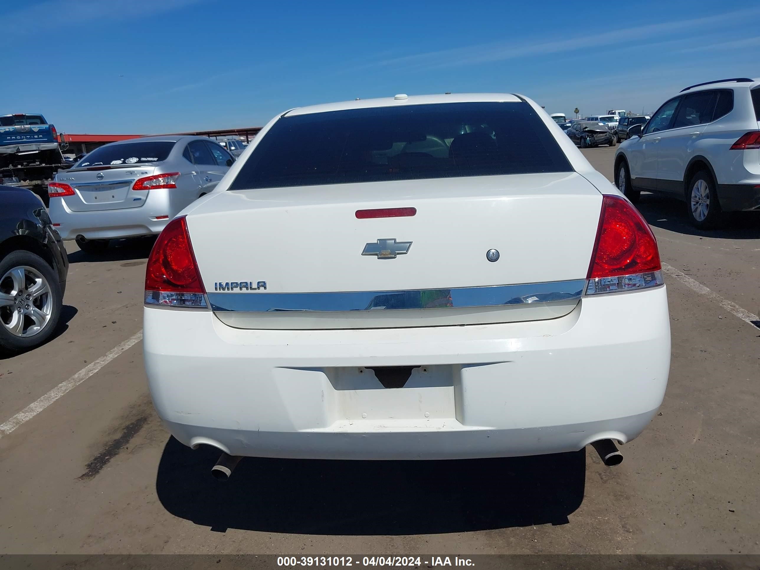 Photo 15 VIN: 2G1WS58R179416457 - CHEVROLET IMPALA 