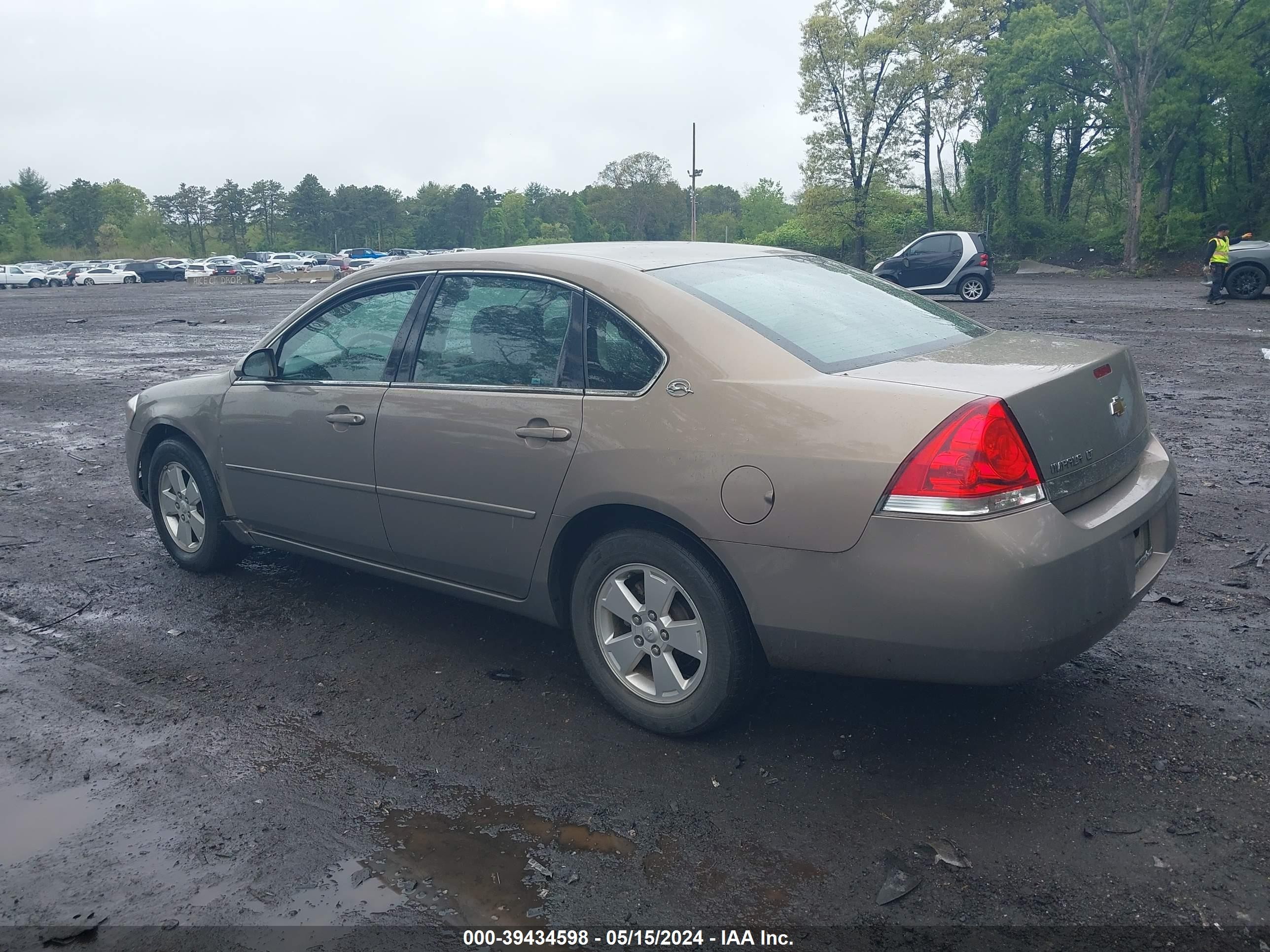 Photo 2 VIN: 2G1WT55K169328740 - CHEVROLET IMPALA 