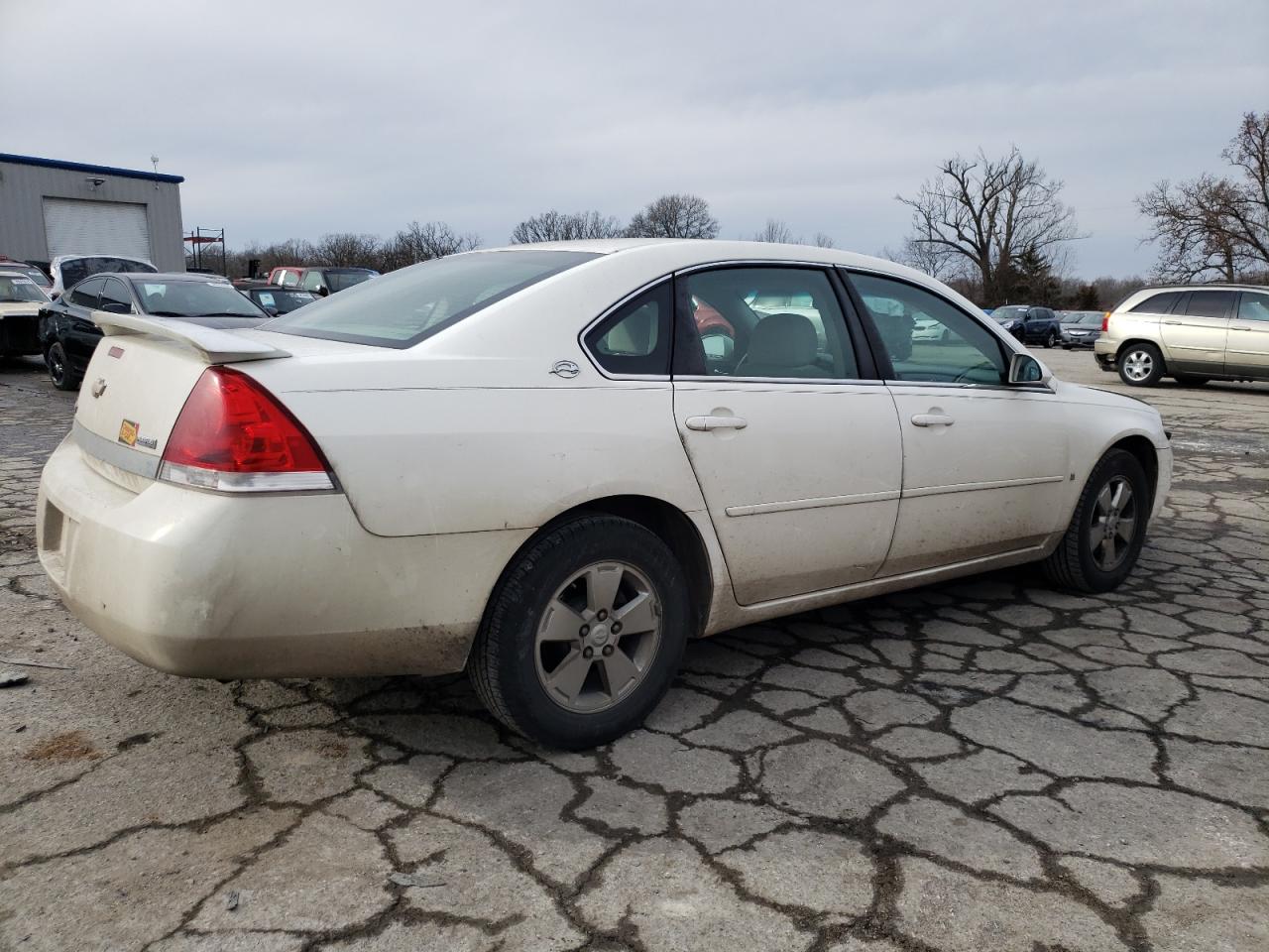 Photo 2 VIN: 2G1WT55K579130521 - CHEVROLET IMPALA 