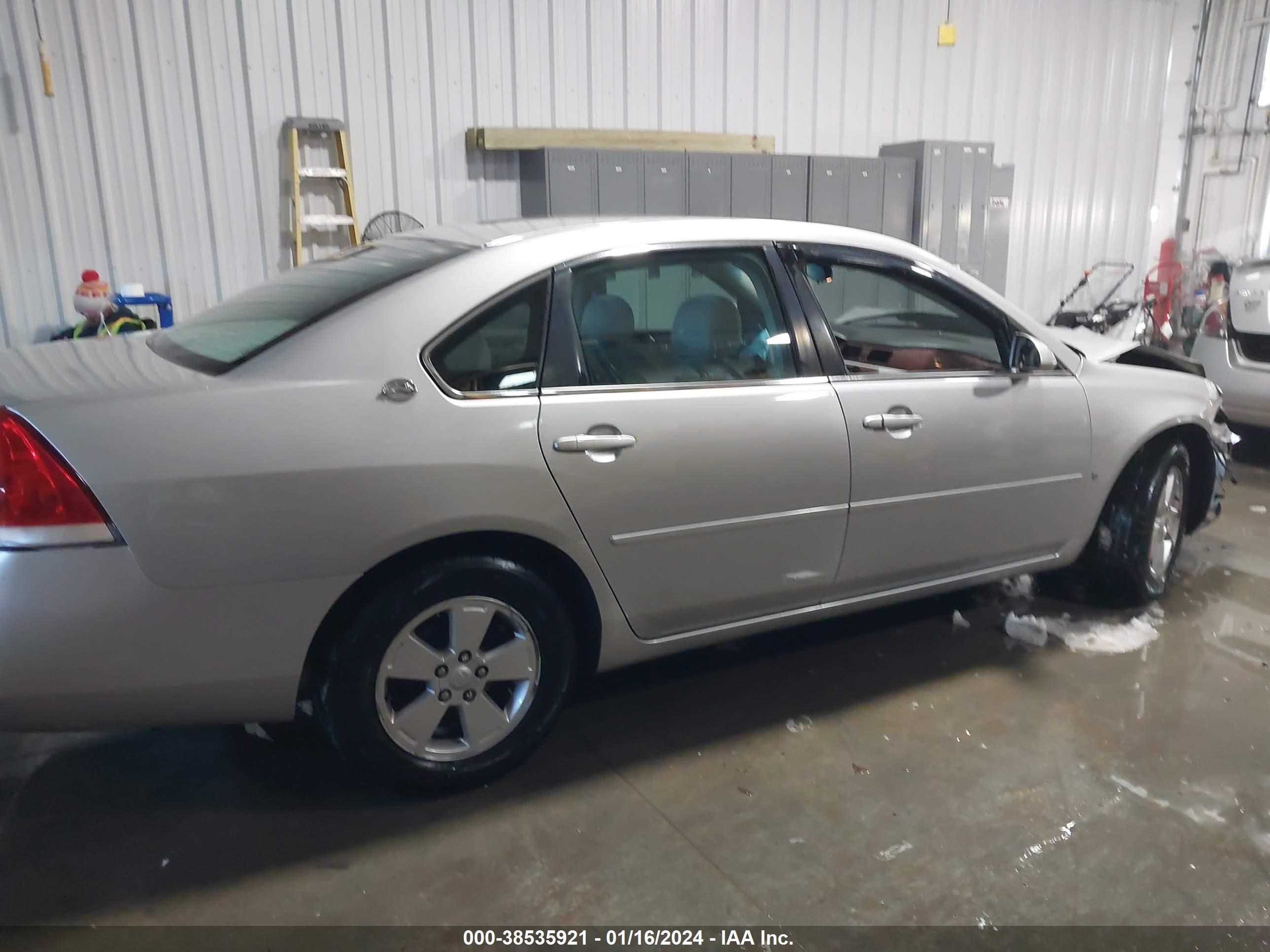 Photo 13 VIN: 2G1WT55N089132298 - CHEVROLET IMPALA 