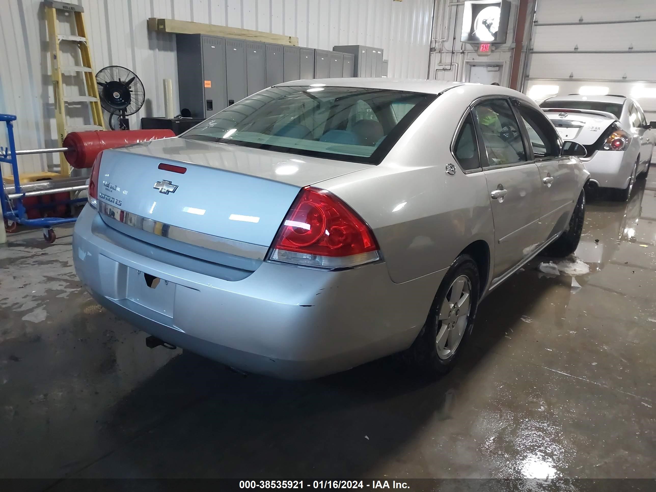 Photo 3 VIN: 2G1WT55N089132298 - CHEVROLET IMPALA 