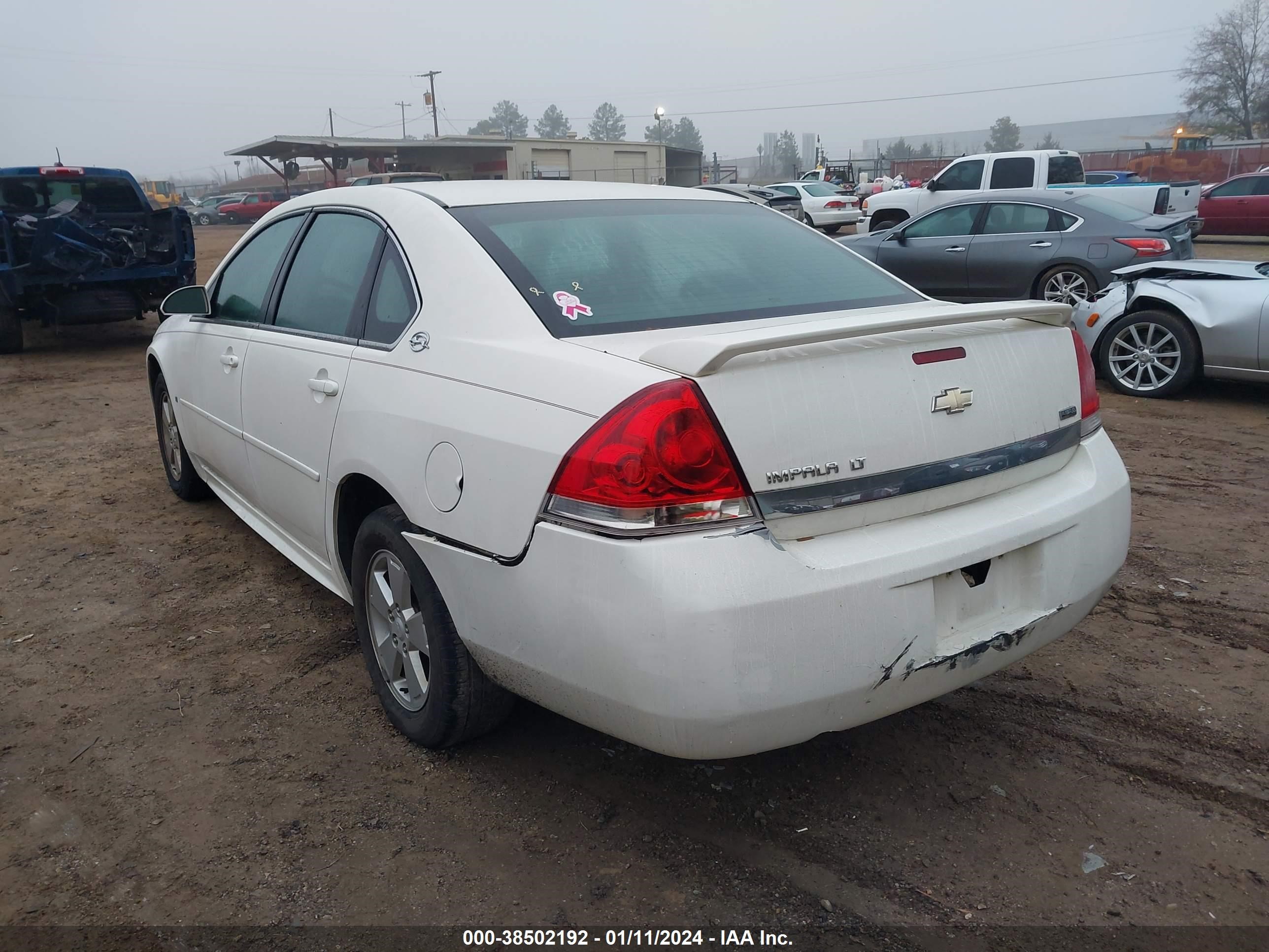 Photo 2 VIN: 2G1WT57K191120146 - CHEVROLET IMPALA 