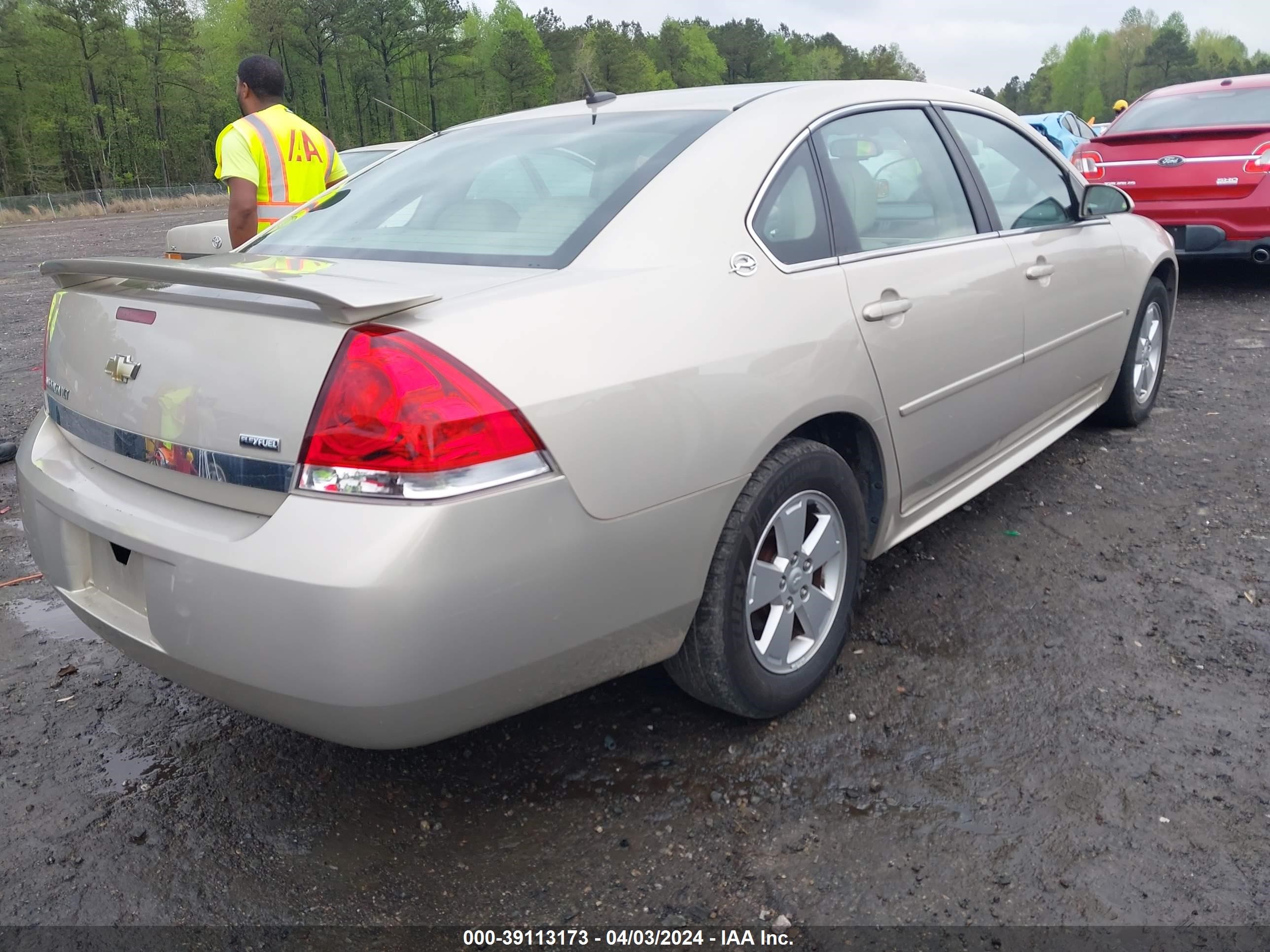 Photo 3 VIN: 2G1WT57K191225866 - CHEVROLET IMPALA 