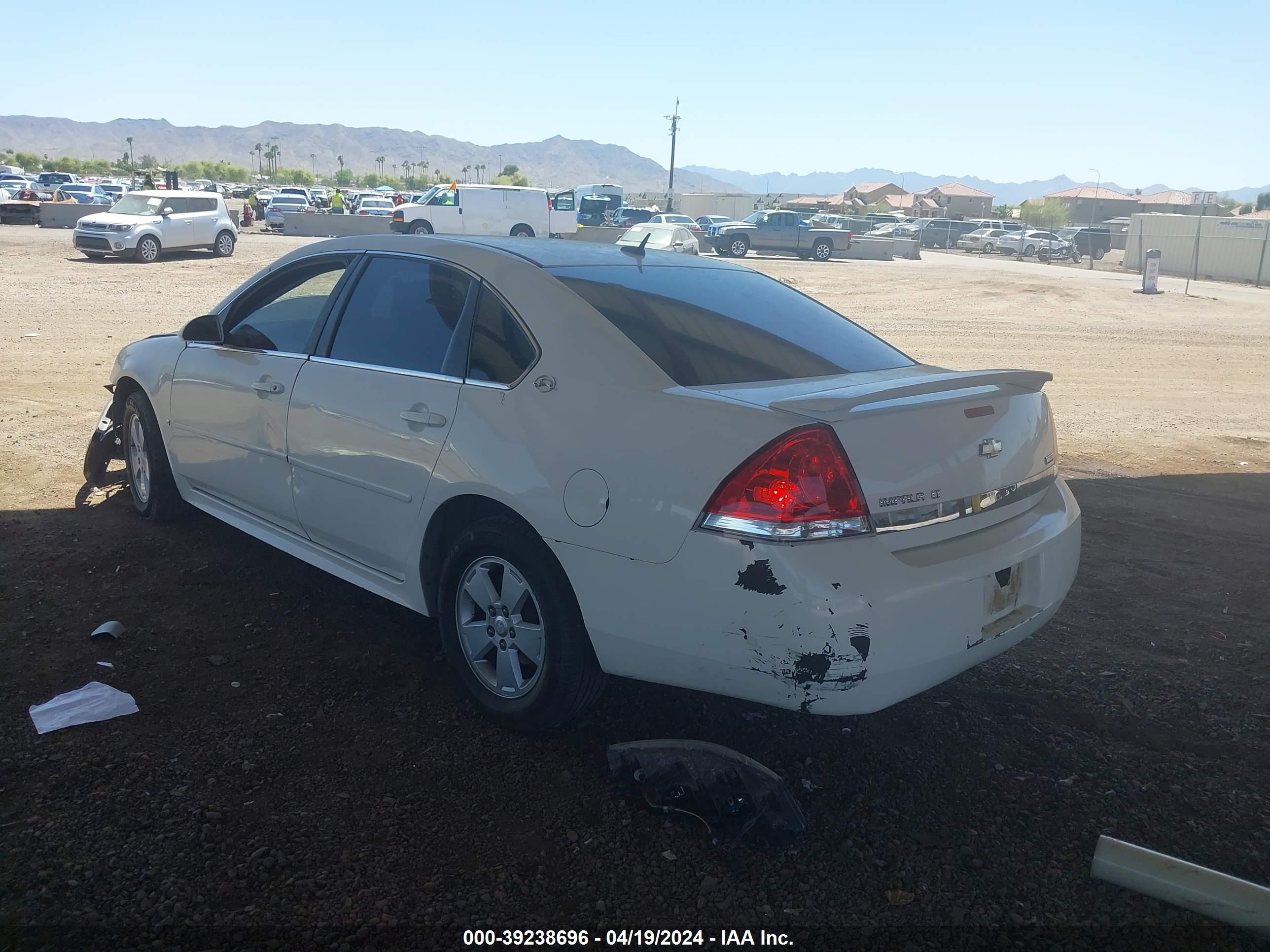 Photo 2 VIN: 2G1WT57K391282943 - CHEVROLET IMPALA 