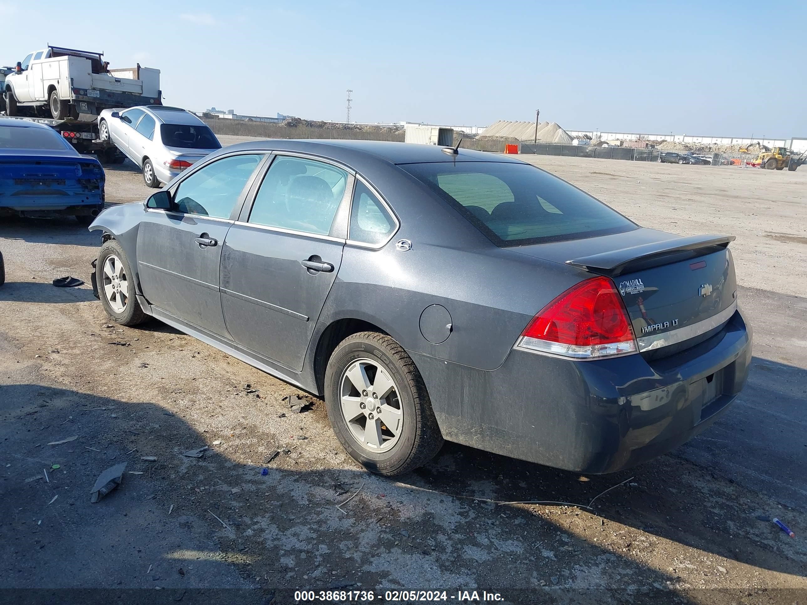 Photo 2 VIN: 2G1WT57K491149463 - CHEVROLET IMPALA 