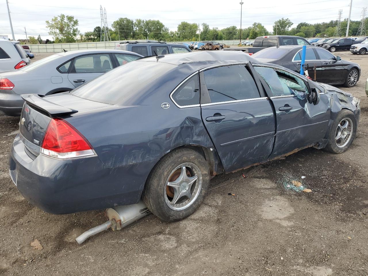 Photo 2 VIN: 2G1WT57K691250956 - CHEVROLET IMPALA 