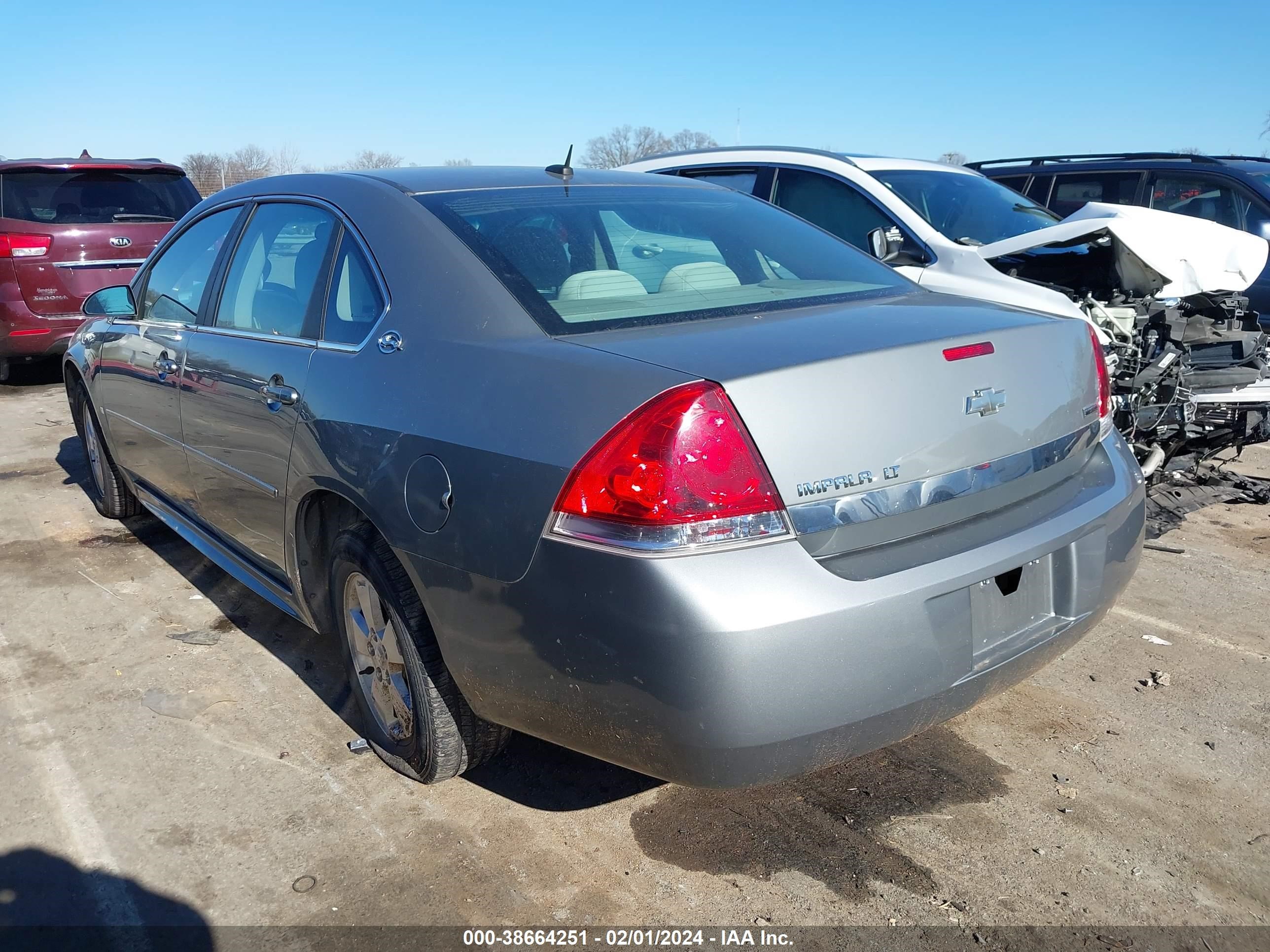 Photo 2 VIN: 2G1WT57K791275672 - CHEVROLET IMPALA 