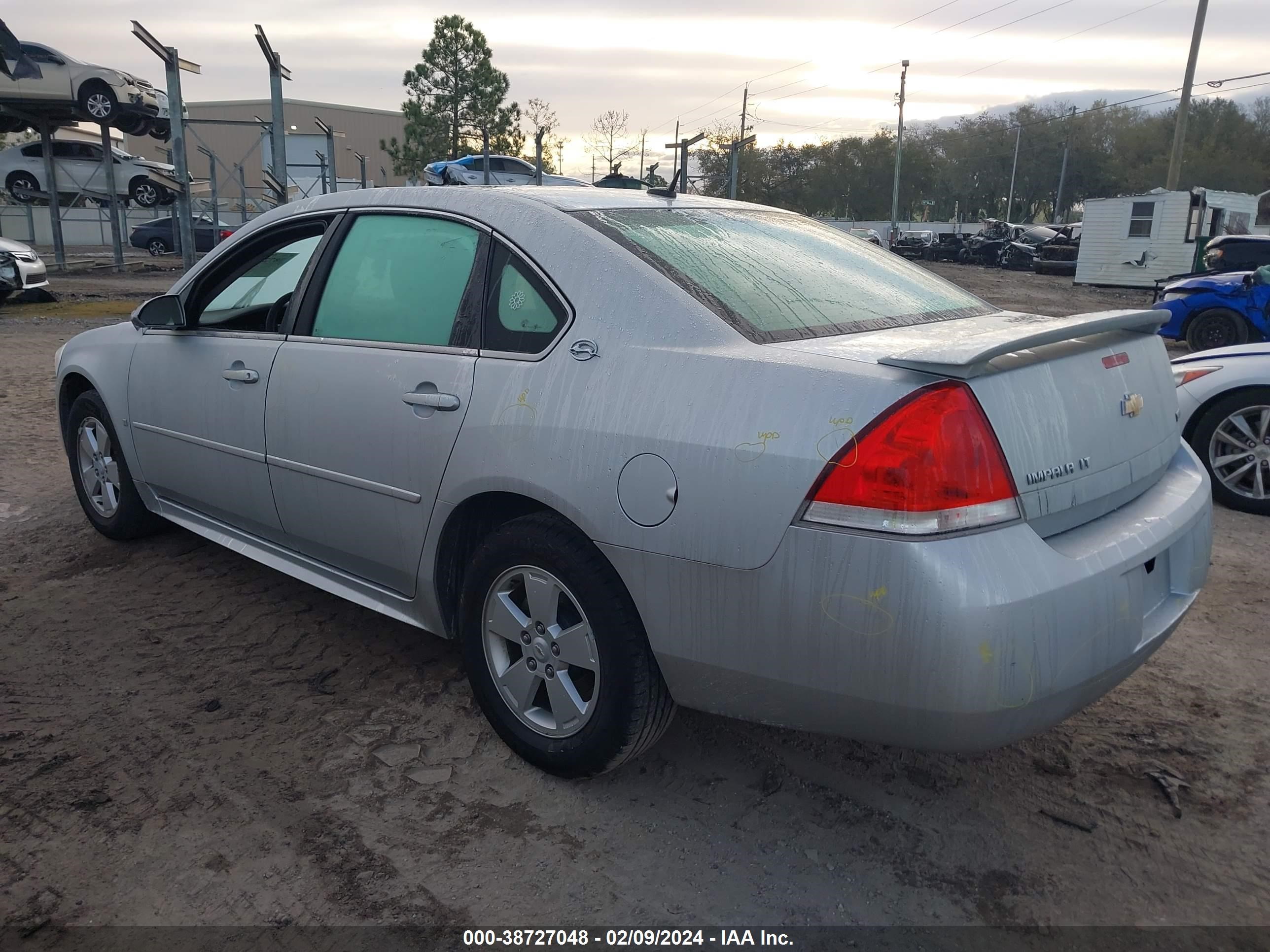 Photo 2 VIN: 2G1WT57K991178540 - CHEVROLET IMPALA 