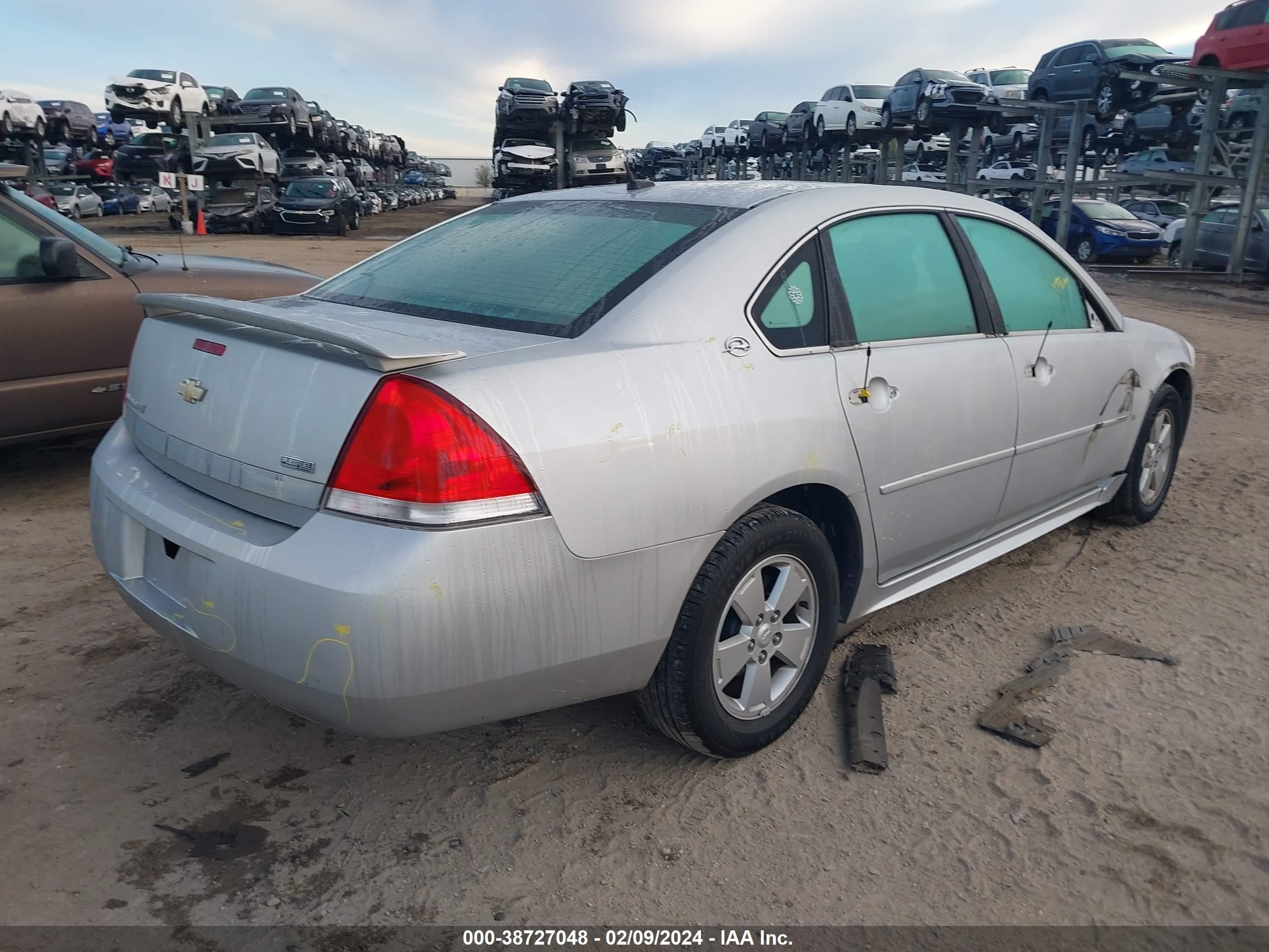 Photo 3 VIN: 2G1WT57K991178540 - CHEVROLET IMPALA 