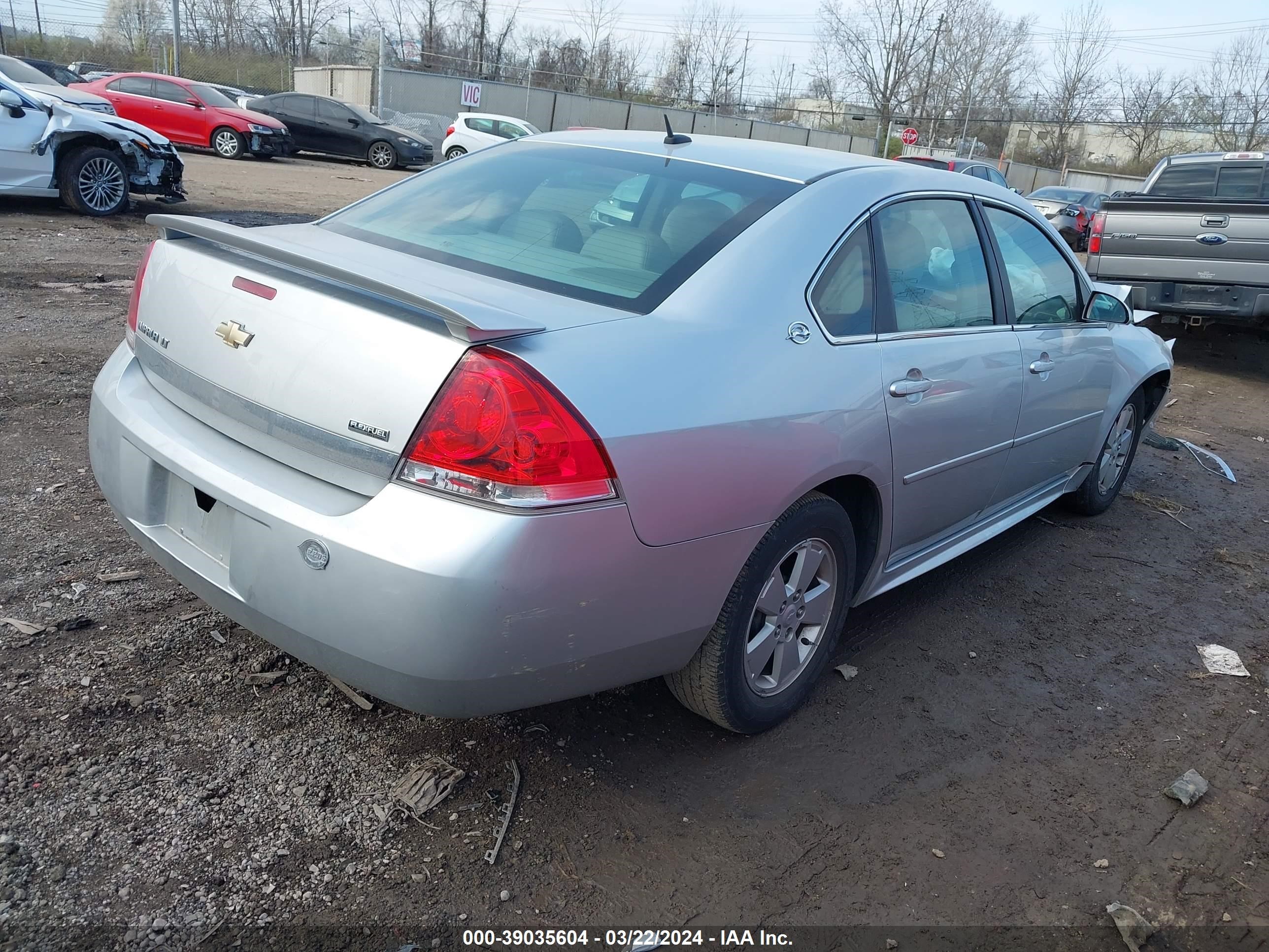 Photo 3 VIN: 2G1WT57K991224528 - CHEVROLET IMPALA 