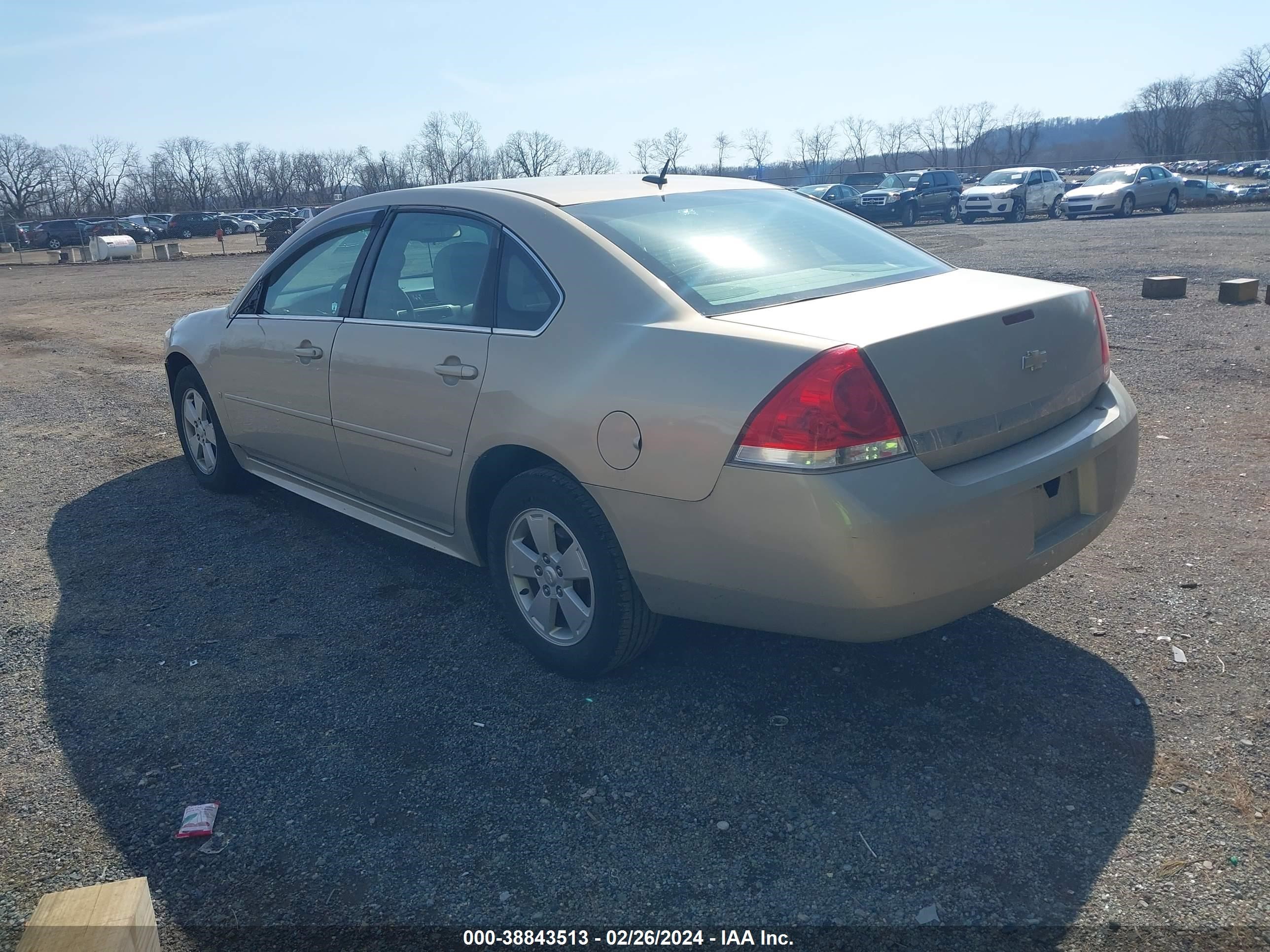 Photo 2 VIN: 2G1WT57N191133361 - CHEVROLET IMPALA 