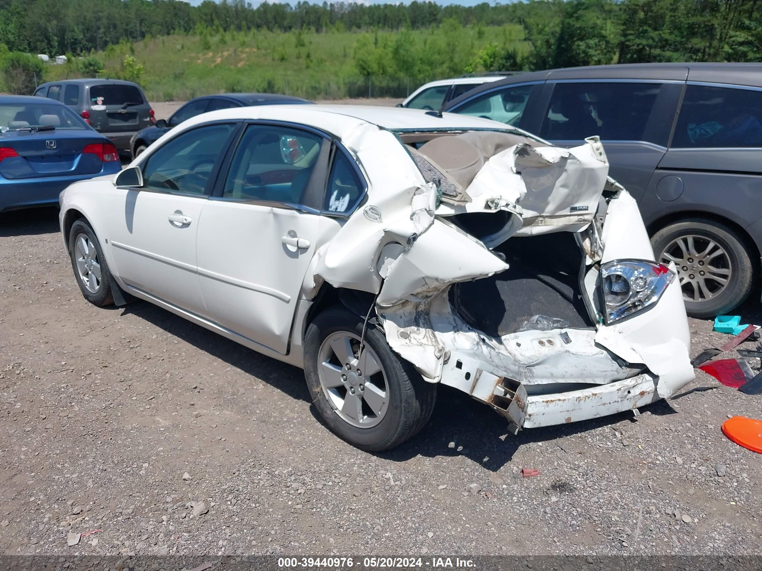 Photo 2 VIN: 2G1WT58K081342951 - CHEVROLET IMPALA 