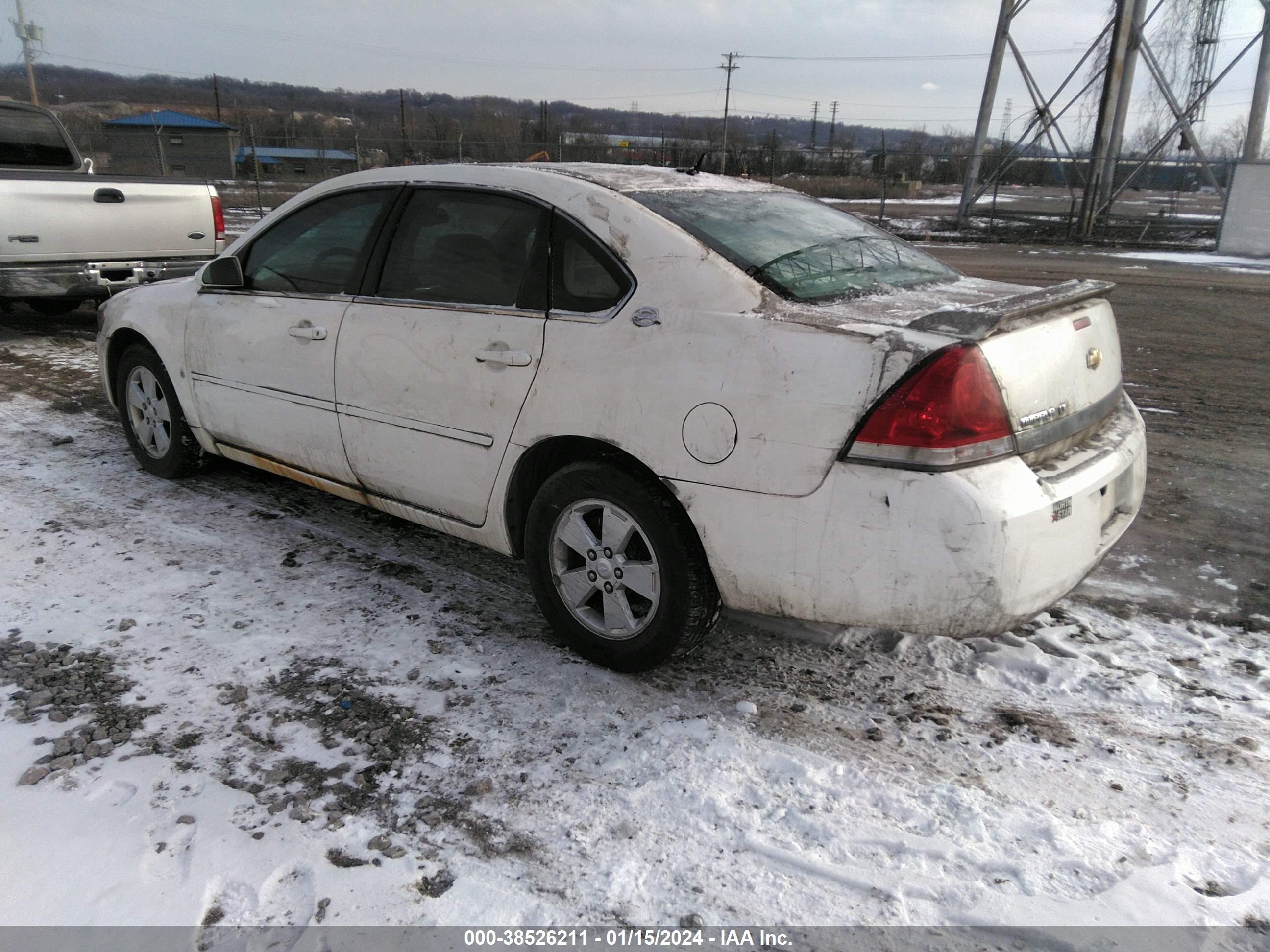 Photo 2 VIN: 2G1WT58K089235318 - CHEVROLET IMPALA 