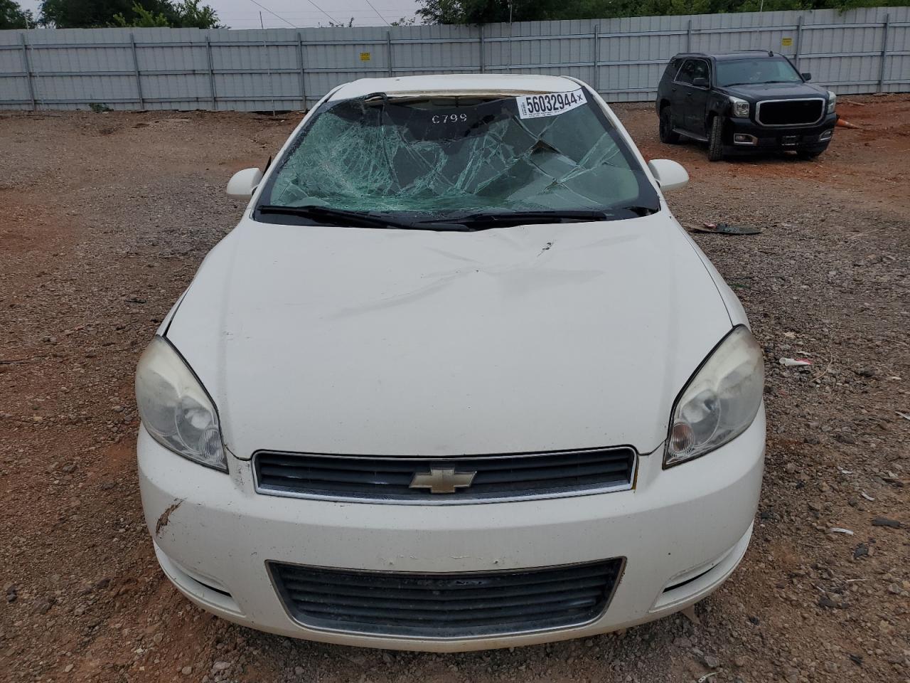 Photo 4 VIN: 2G1WT58K189132859 - CHEVROLET IMPALA 