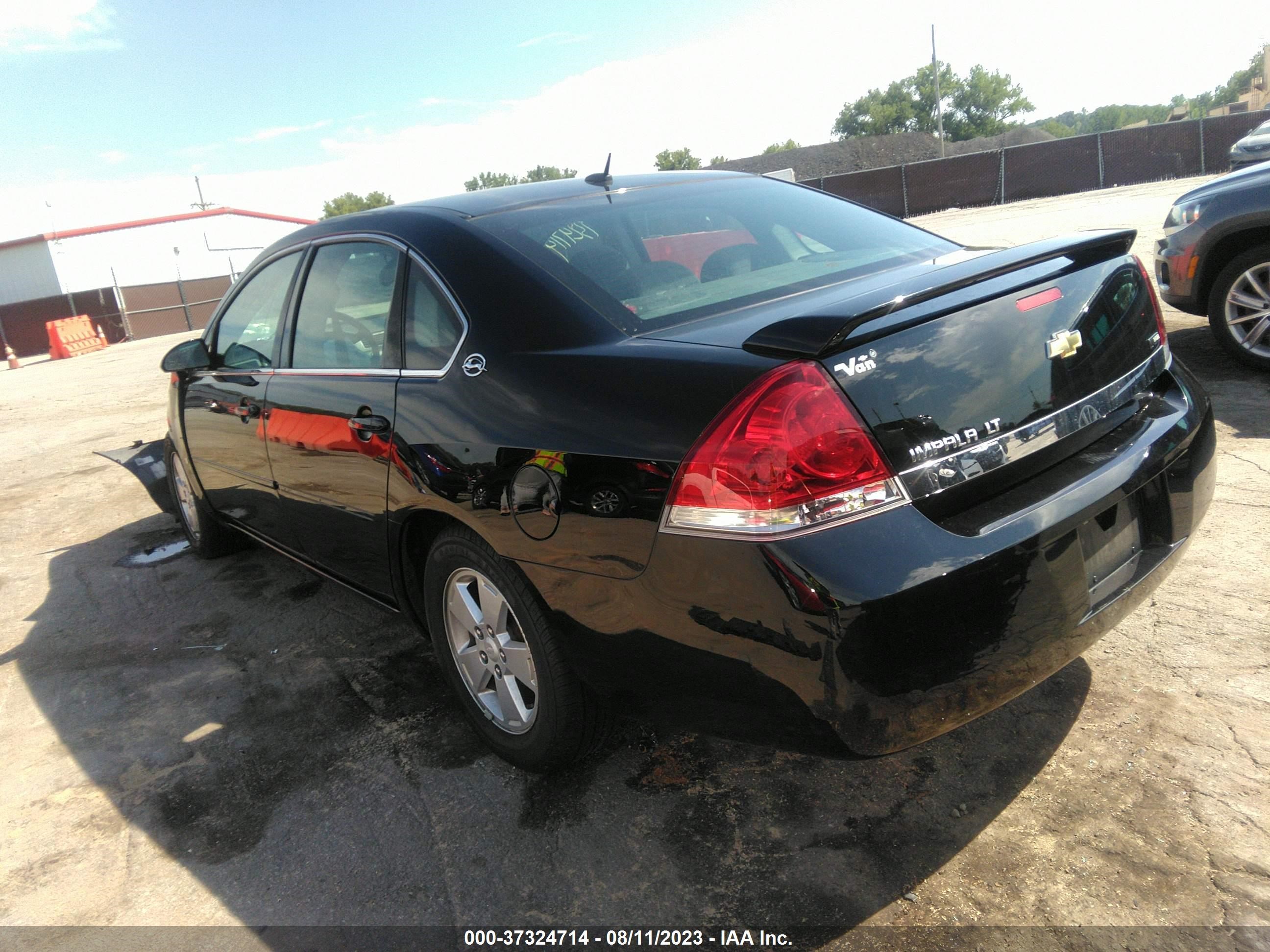 Photo 2 VIN: 2G1WT58K189225378 - CHEVROLET IMPALA 