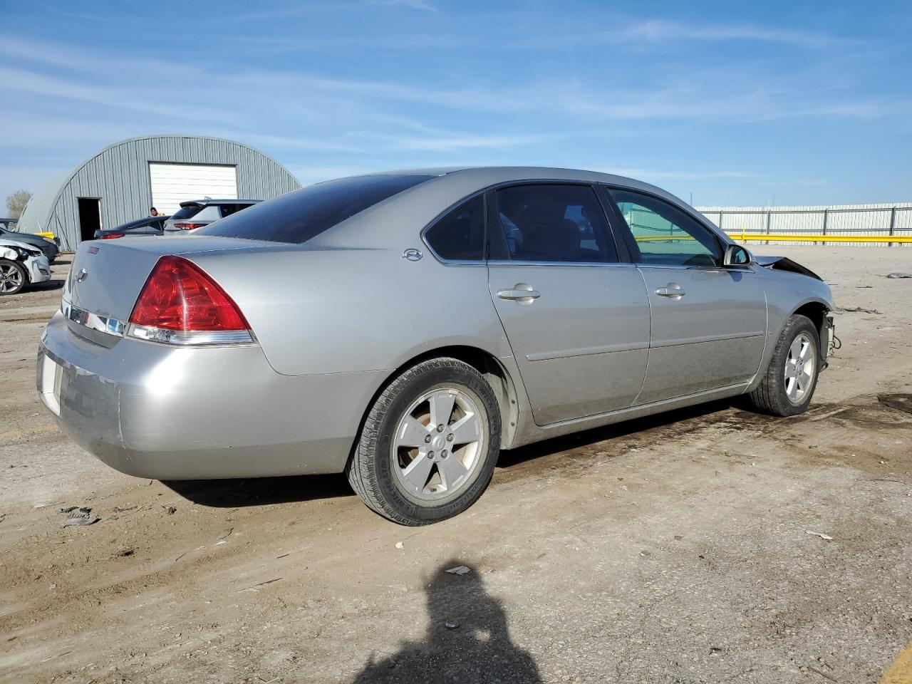 Photo 2 VIN: 2G1WT58K269153099 - CHEVROLET IMPALA 