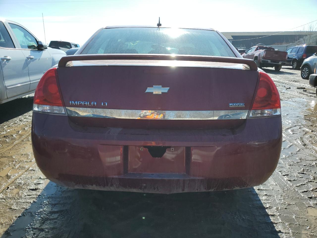 Photo 5 VIN: 2G1WT58K389208257 - CHEVROLET IMPALA 