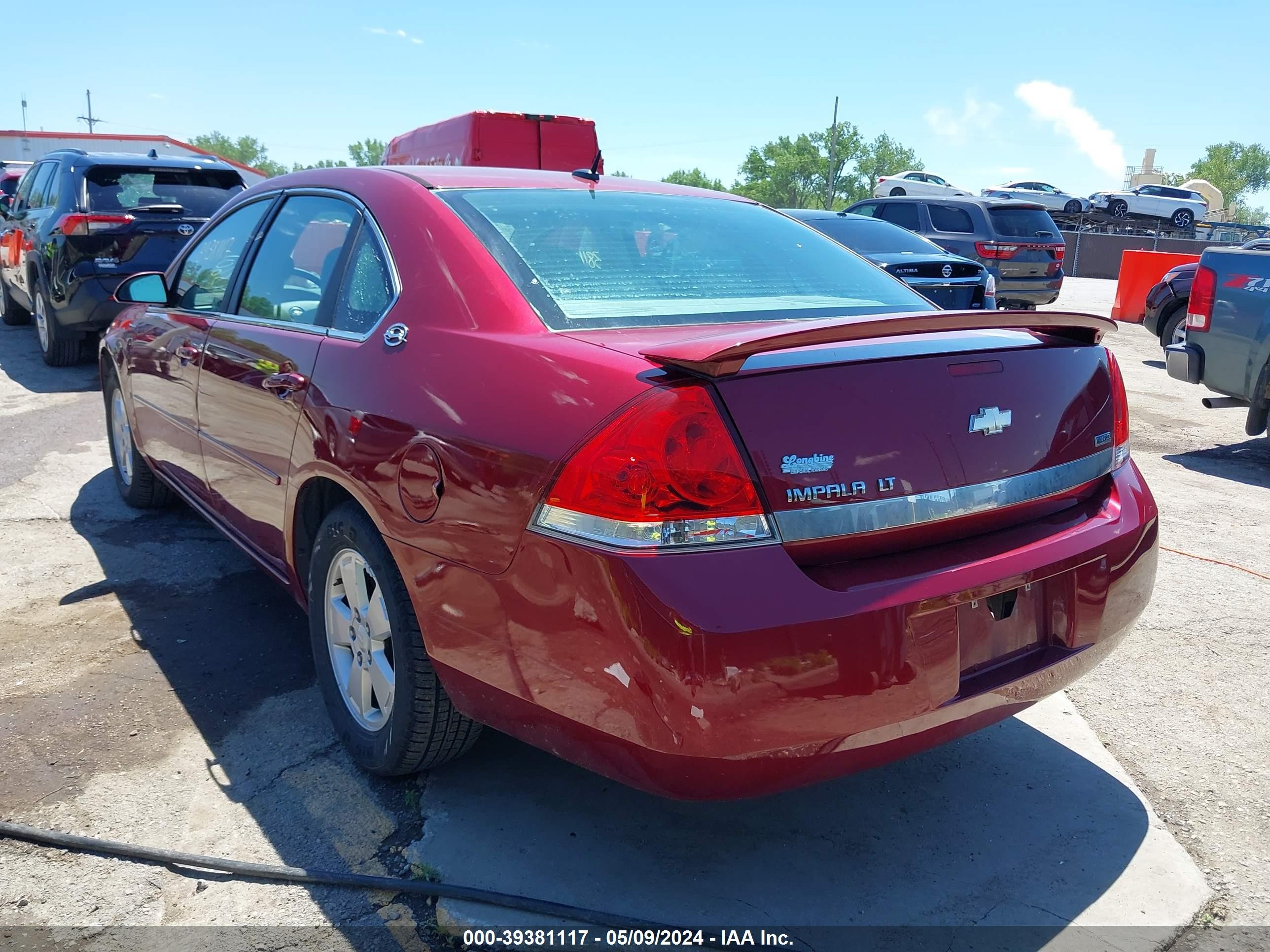 Photo 2 VIN: 2G1WT58K681378613 - CHEVROLET IMPALA 