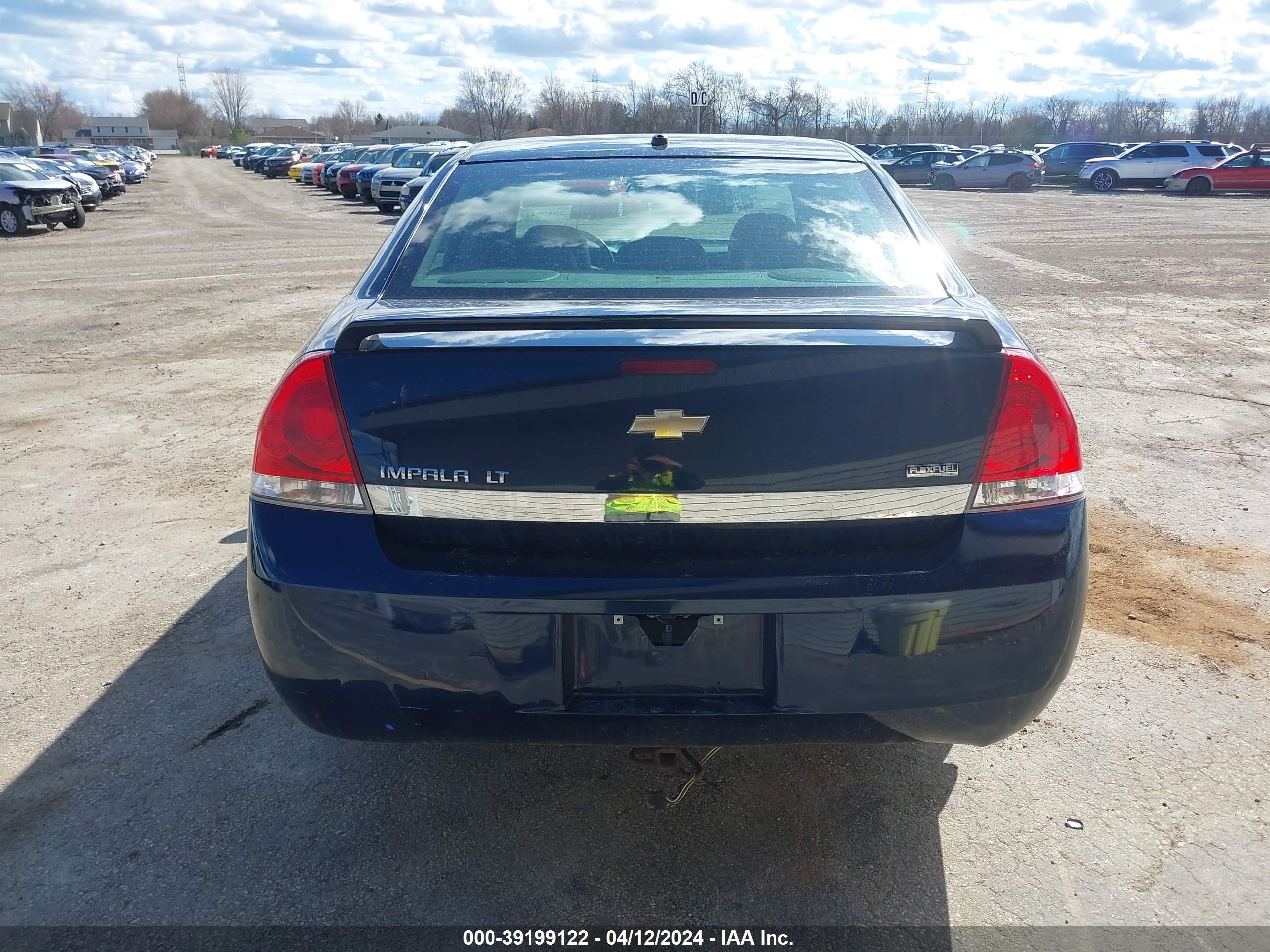 Photo 15 VIN: 2G1WT58K889231114 - CHEVROLET IMPALA 