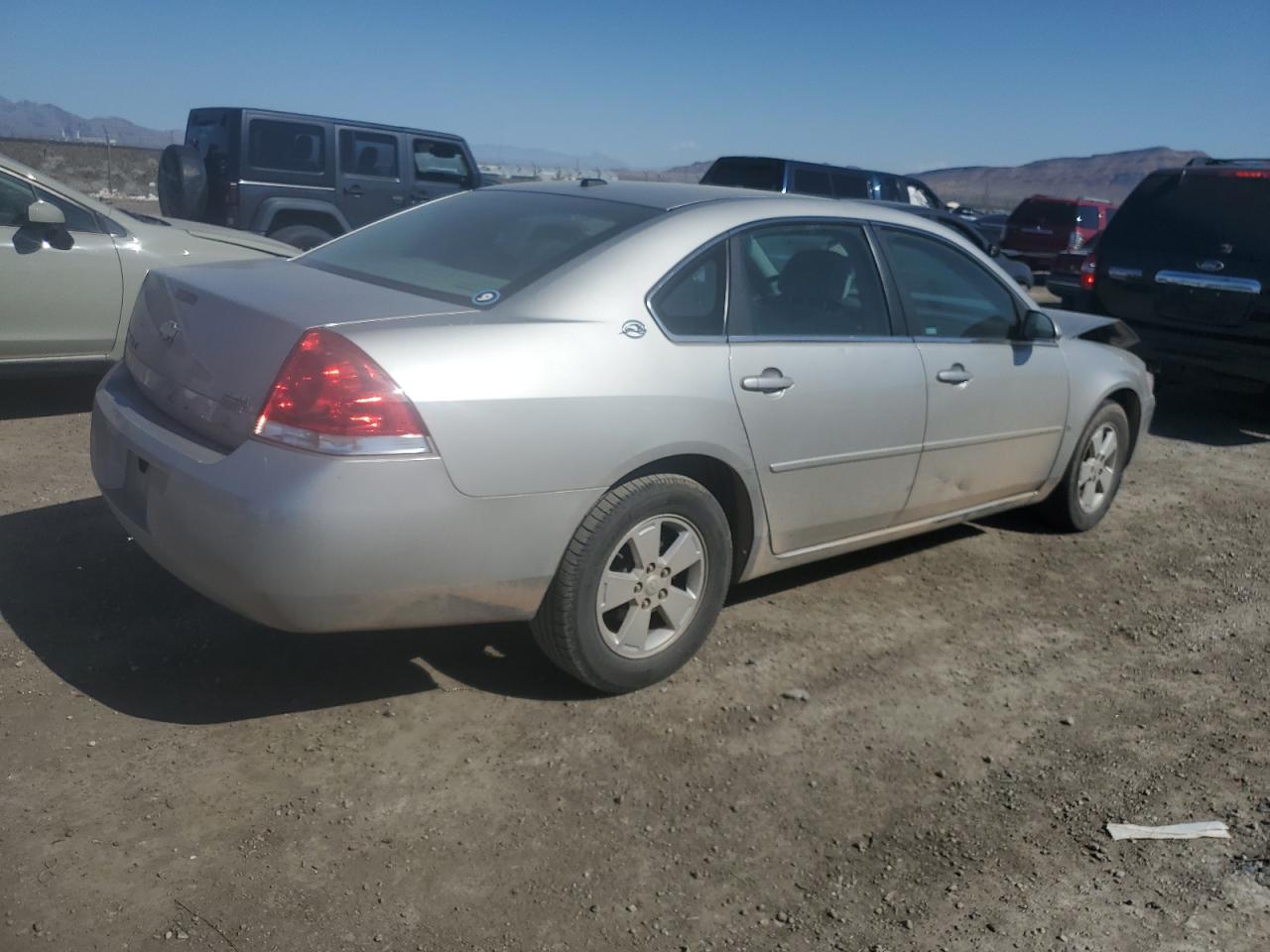 Photo 2 VIN: 2G1WT58K981321340 - CHEVROLET IMPALA 