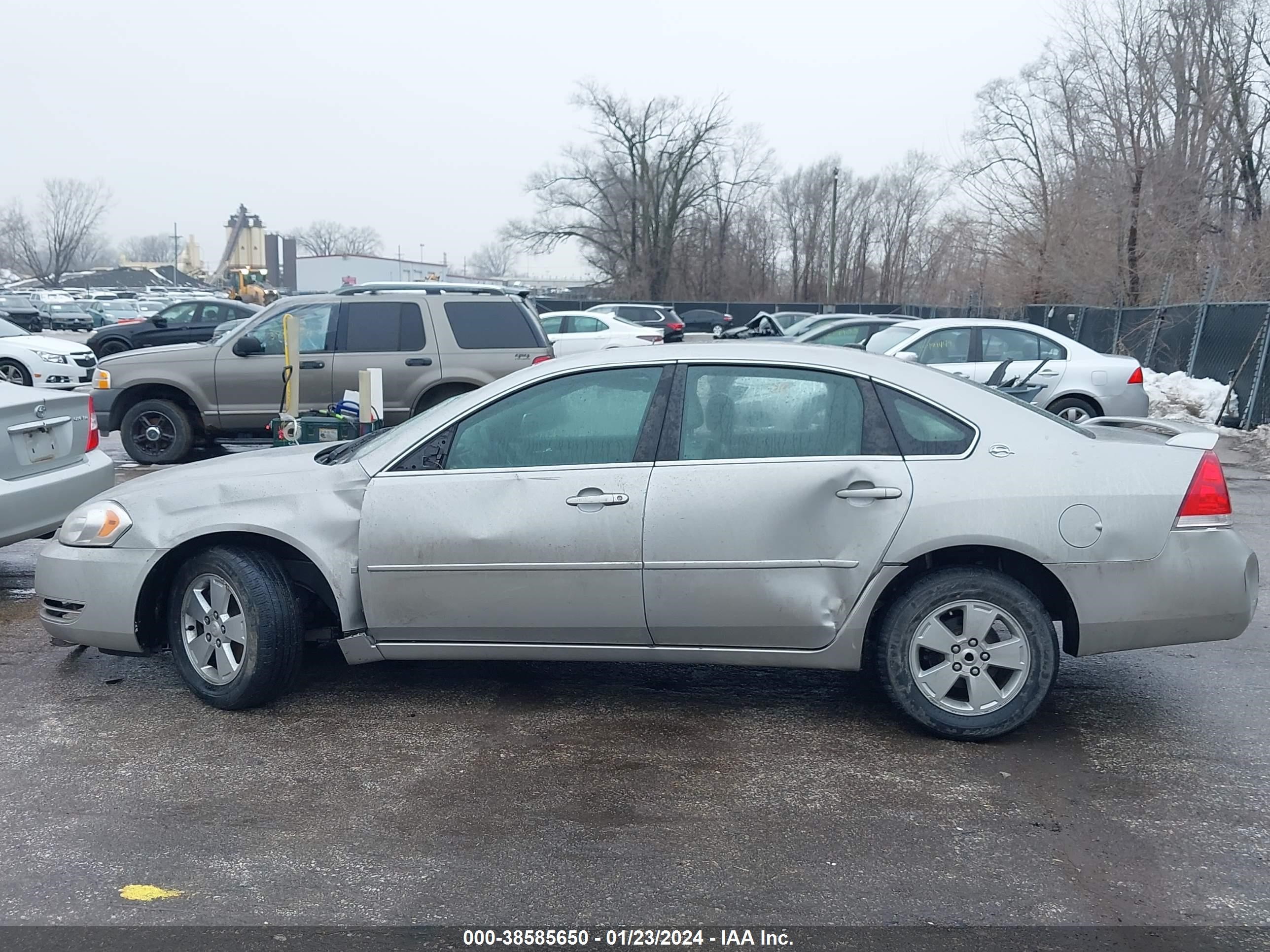 Photo 12 VIN: 2G1WT58K989228691 - CHEVROLET IMPALA 