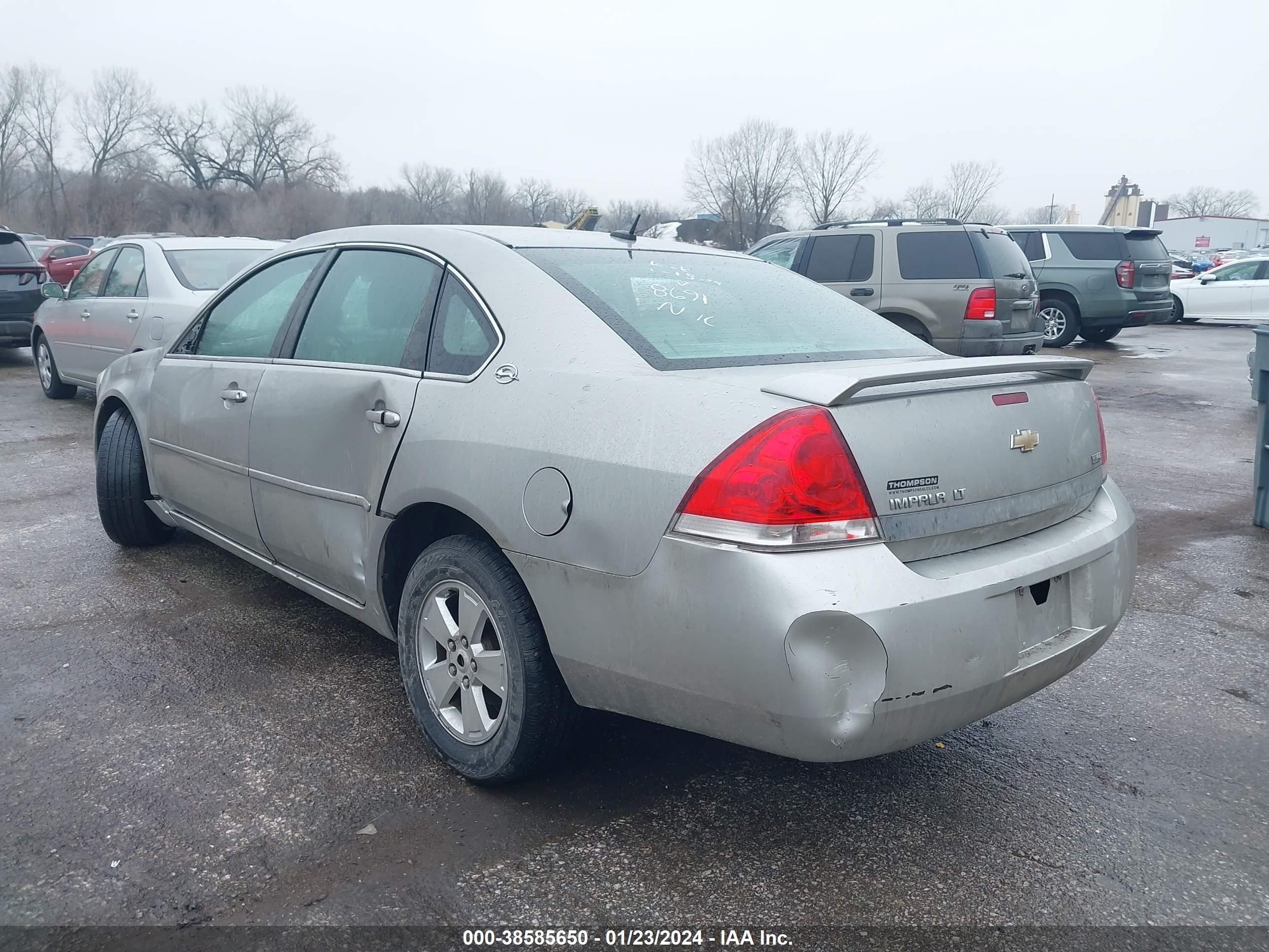 Photo 5 VIN: 2G1WT58K989228691 - CHEVROLET IMPALA 