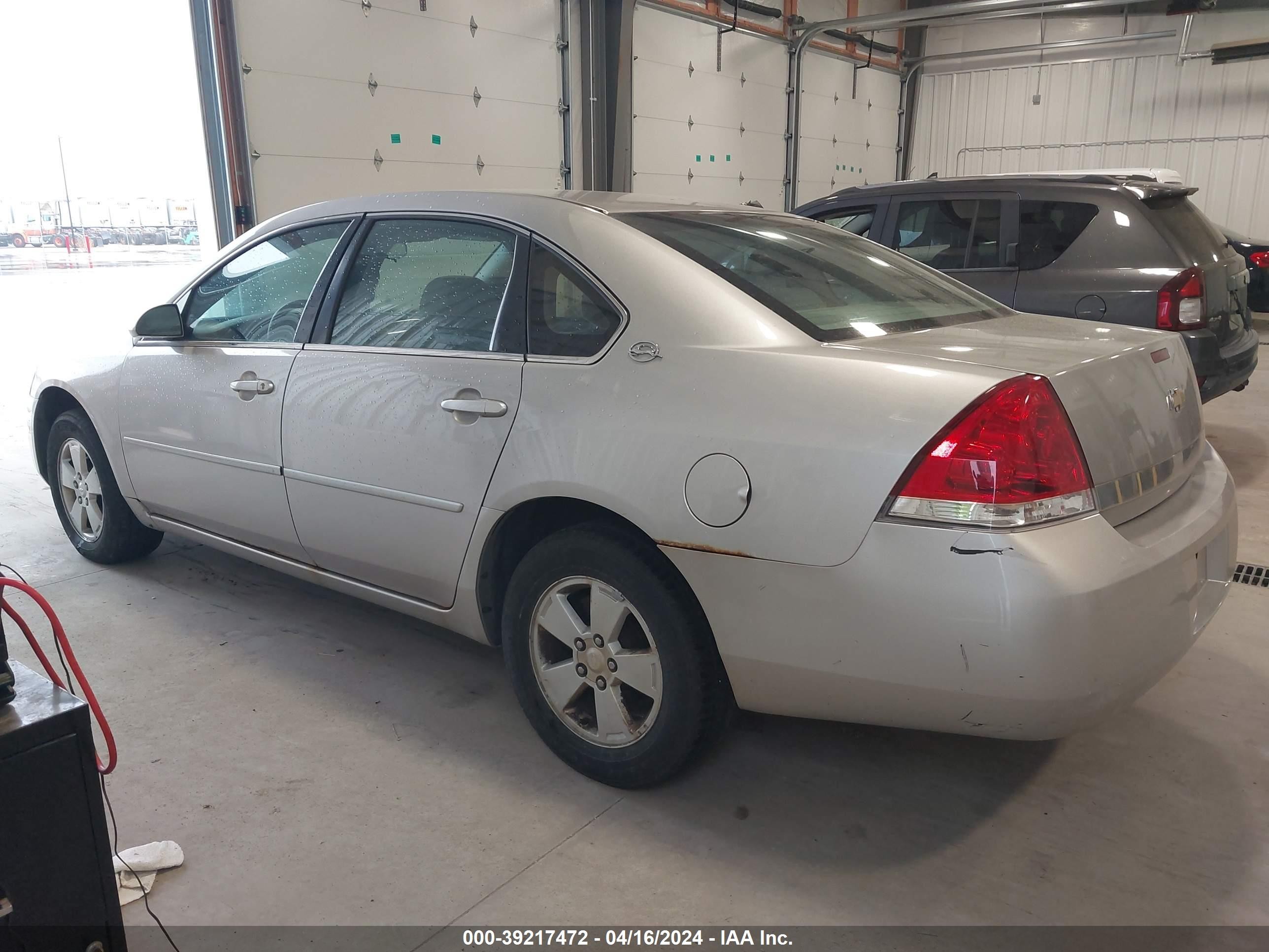 Photo 2 VIN: 2G1WT58N279292709 - CHEVROLET IMPALA 