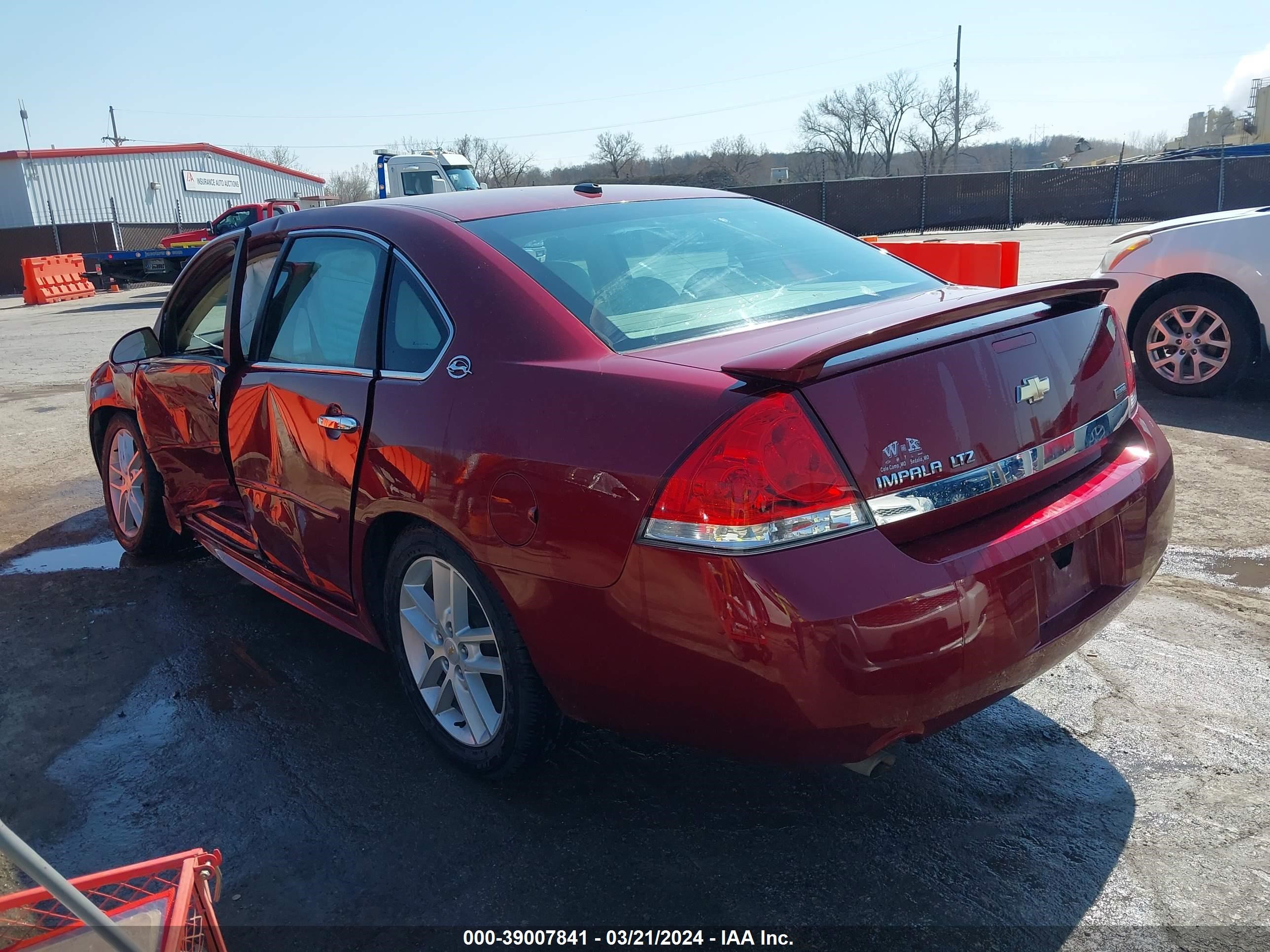 Photo 2 VIN: 2G1WU57M491221955 - CHEVROLET IMPALA 